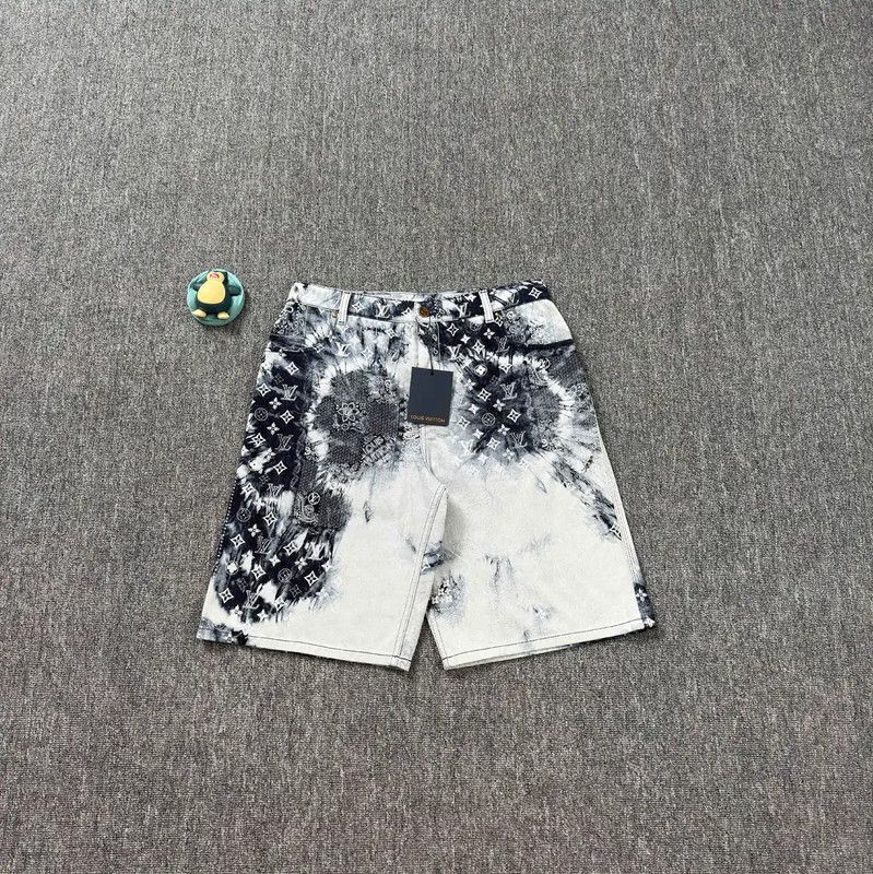 Louis Vuitton Louis Vuitton Men's White Cotton Shorts 0089 Size US 32 / EU 48 - 1 Thumbnail