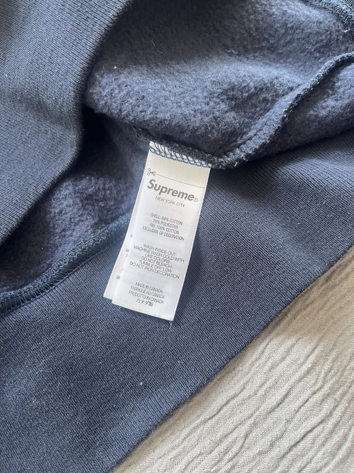 Supreme Supreme Plaid Arc Crewneck Navy Size Medium Size US M / EU 48-50 / 2 - 7 Thumbnail