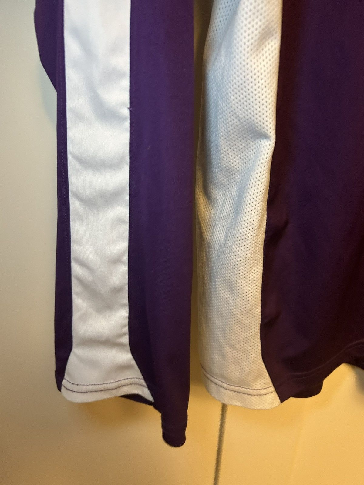 Nike Vintage Nike activewear long sleeve sport jersey Size US XL / EU 56 / 4 - 6 Thumbnail