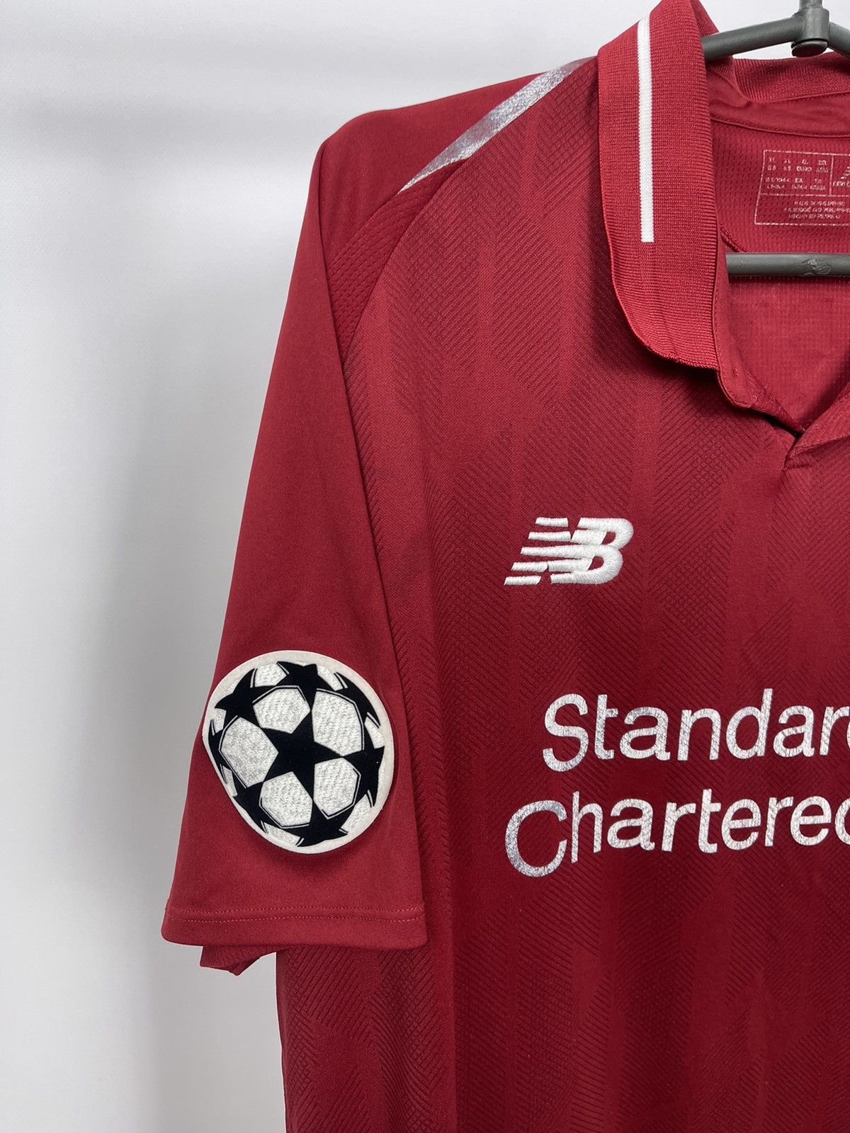 New Balance New Balance Liverpool Jersey 2018/19 Size XL #26 ROBERTSON Size US XL / EU 56 / 4 - 3 Thumbnail