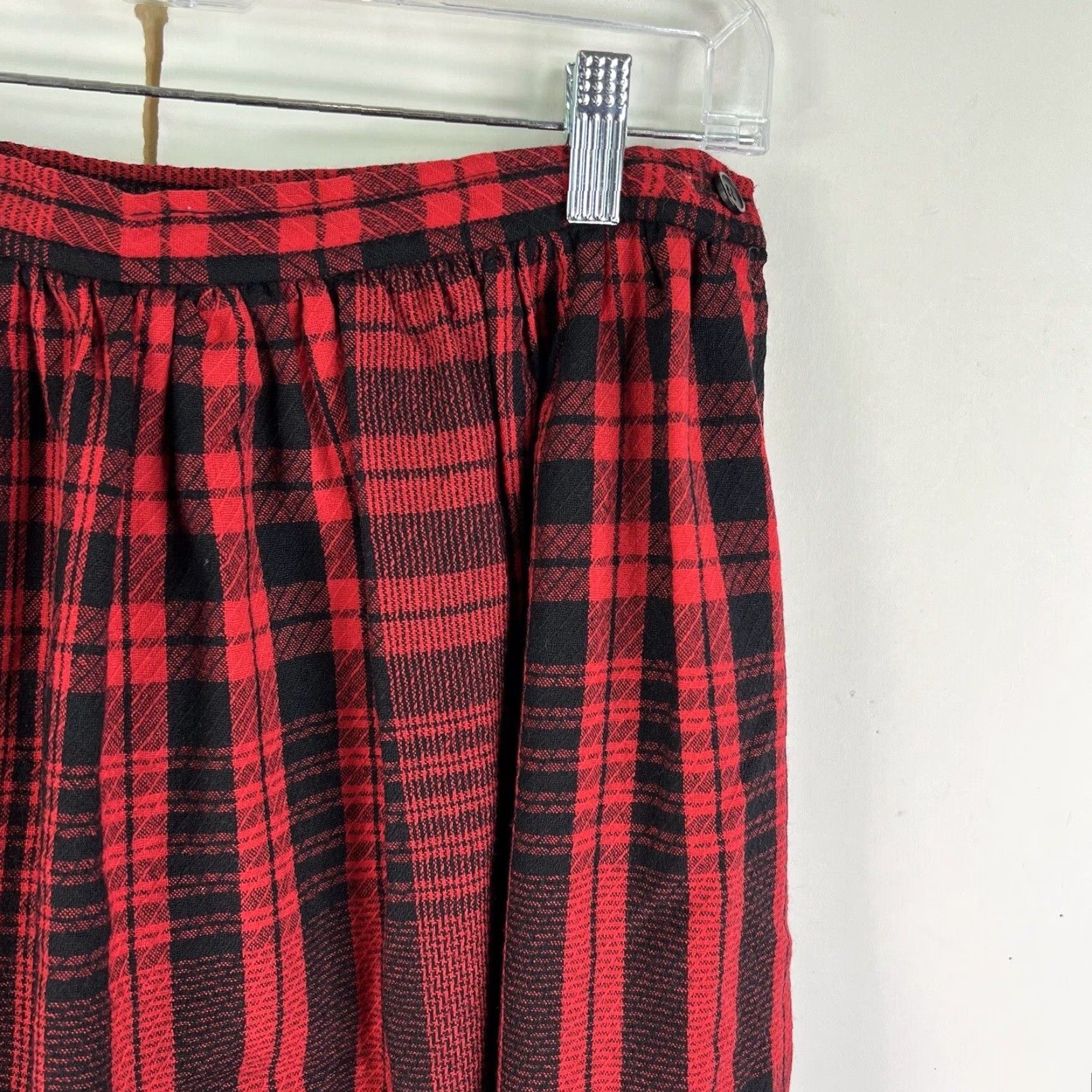 Evan Picone VINTAGE Evan Picone Skirt Women Long Plaid Wool 10 Red Black 90s Classic Union Made Womens Size 32" / US 10 / IT 46 - 2 Thumbnail