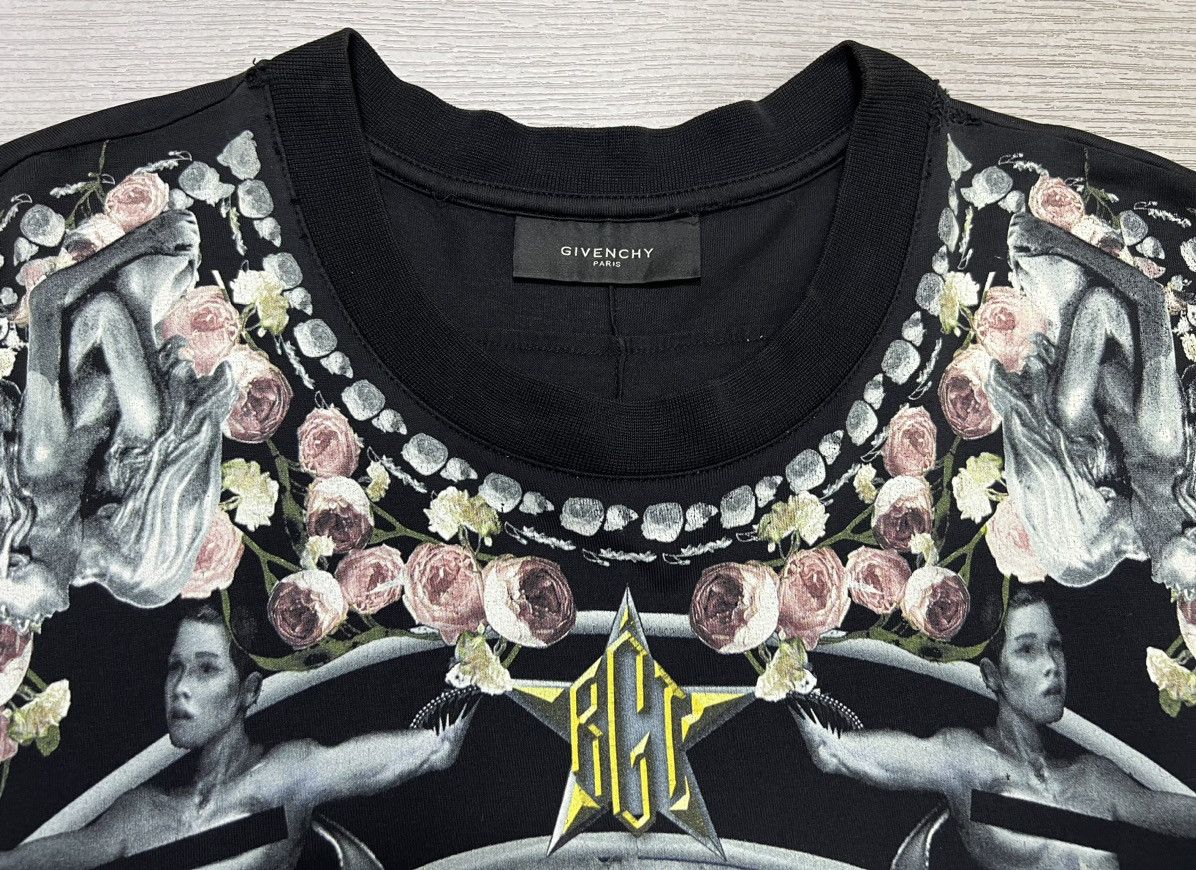 Givenchy Givenchy - S/S 14’ - Shark and Mermaid T-Shirt Size US XXS / EU 40 - 8 Thumbnail