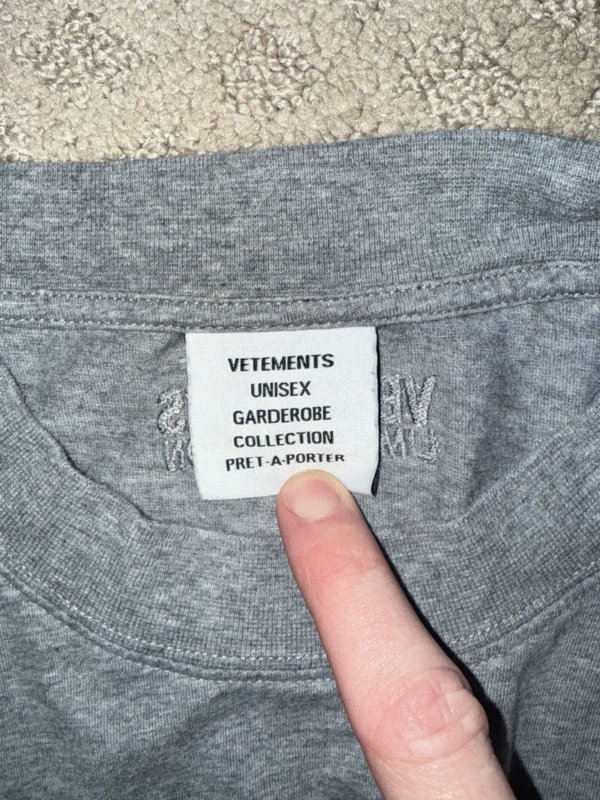Vetements OnlyVetements Tee Size US XL / EU 56 / 4 - 5 Thumbnail