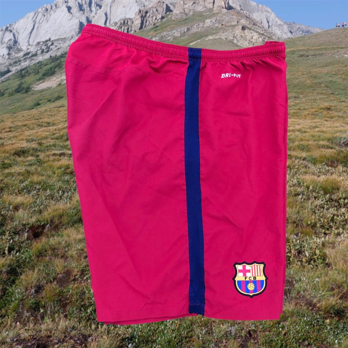 Nike FC Barcelona official Nike shorts Size US 36 / EU 52 - 3 Thumbnail