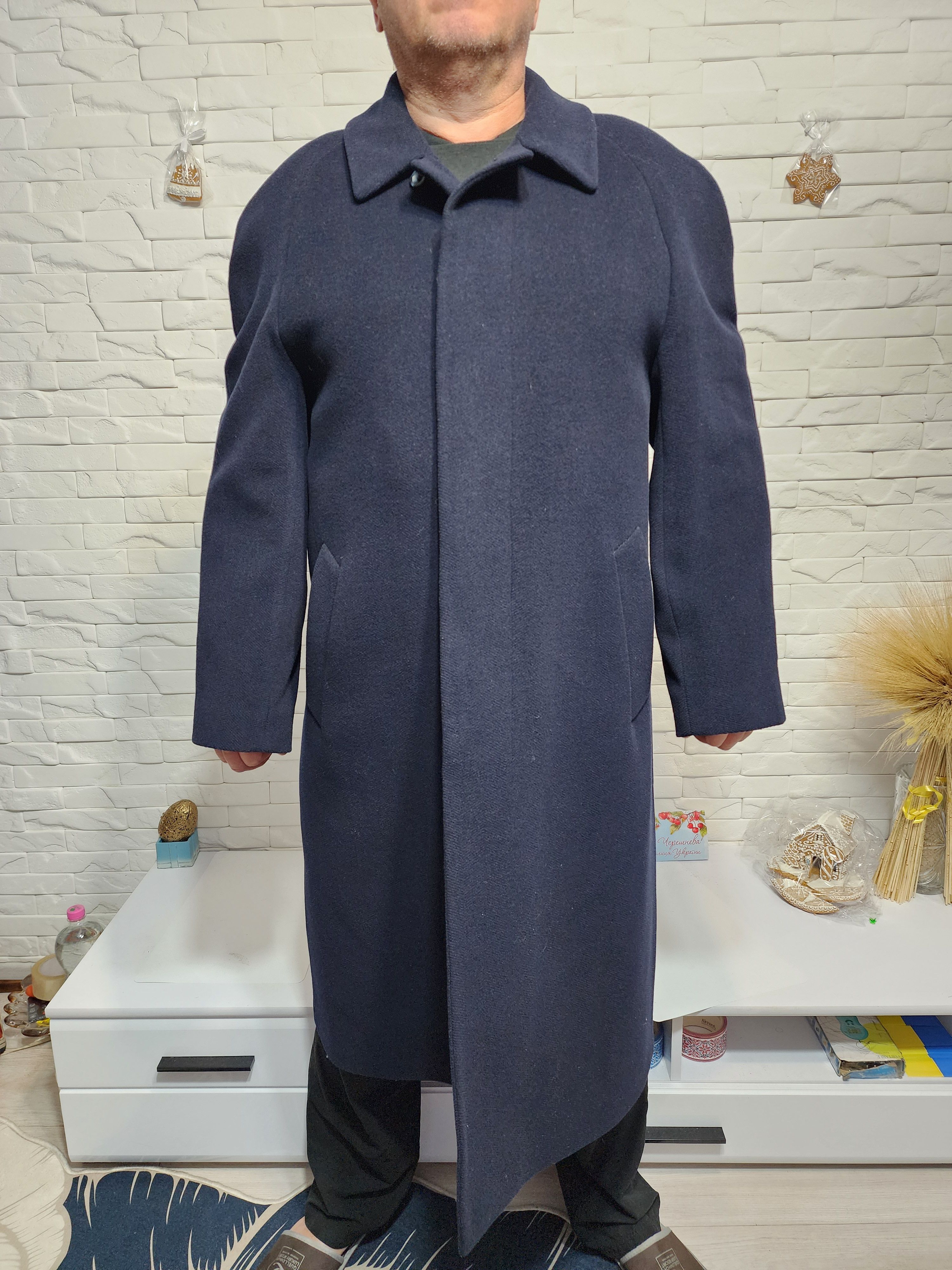 Uniqlo Stylish Men's Long Wool Coat. Size US L / EU 52-54 / 3 - 1 Thumbnail