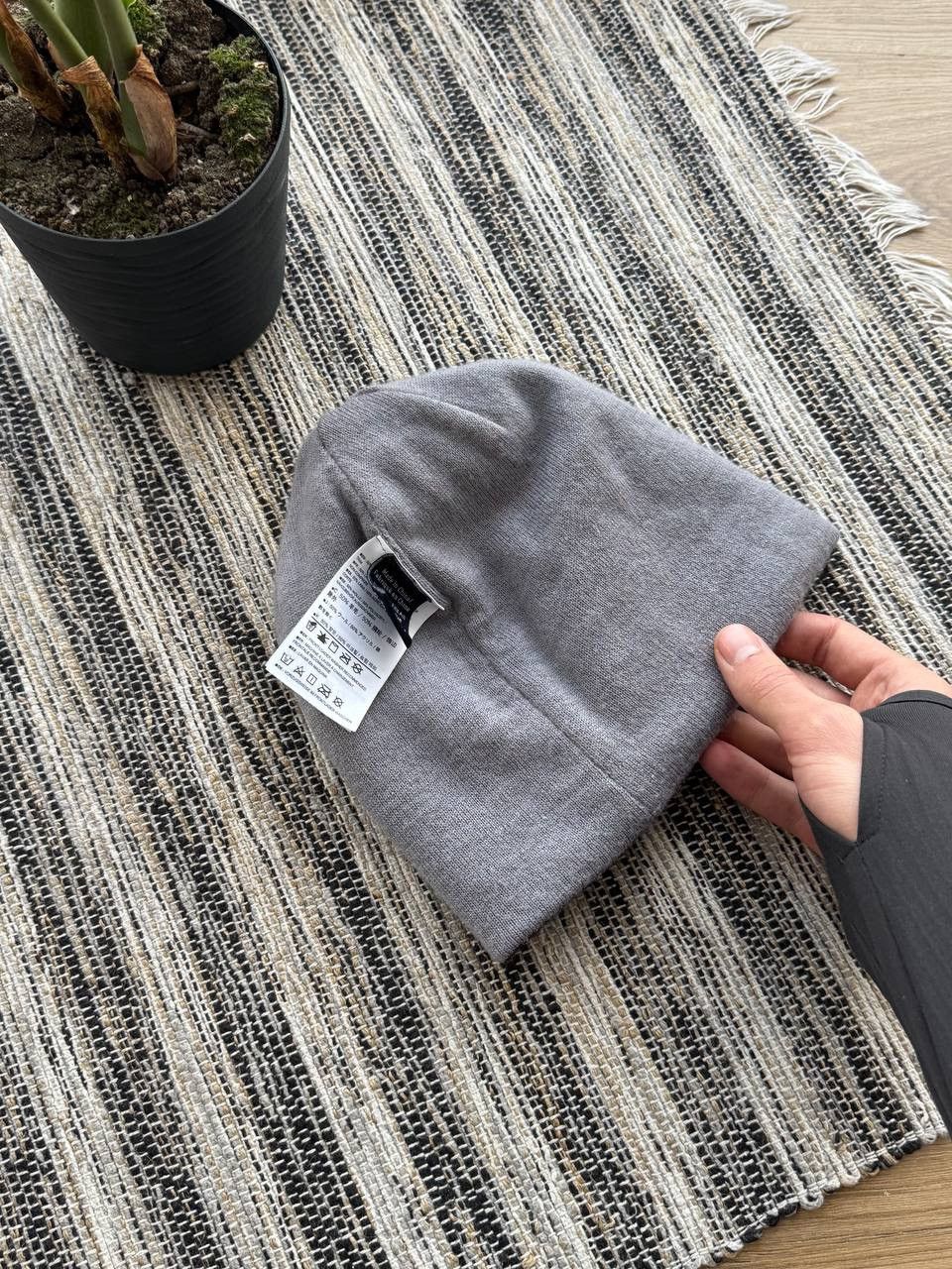 Arc'teryx ARCTERYX HAT REVERSIBLE DOUBLESIDE VINTAGE LOGO BIRD FLEECE Size ONE SIZE - 6 Thumbnail