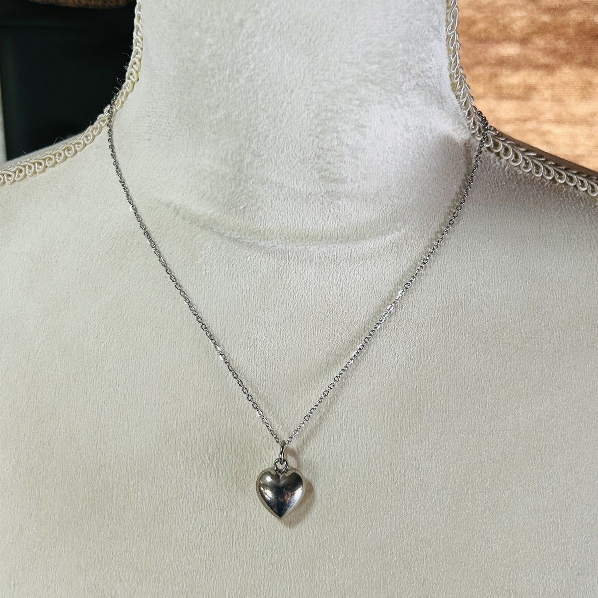 Handmade Handcrafted vintage heavy weight bubble heart necklace Size ONE SIZE - 5 Thumbnail