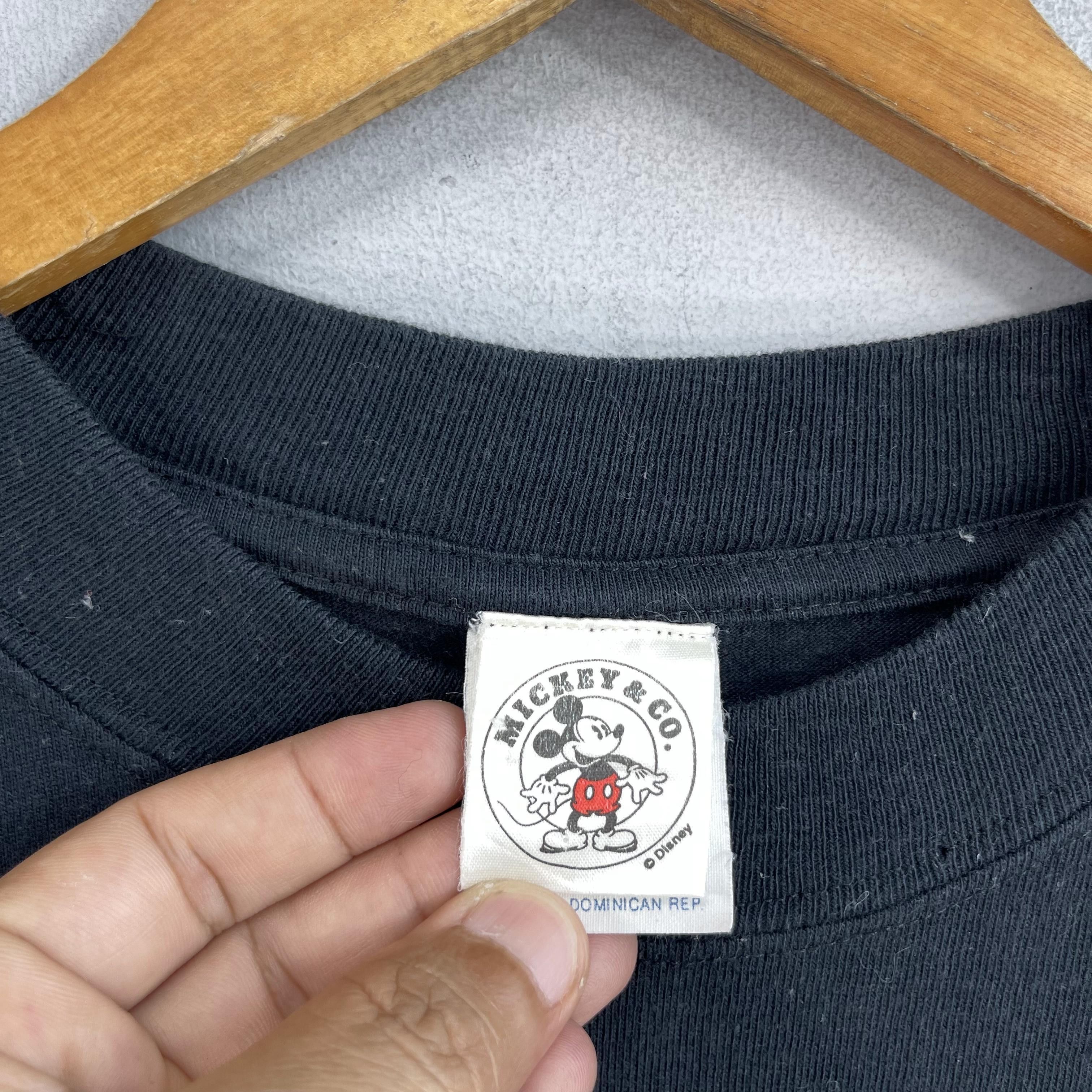 Disney × Mickey Mouse Vintage MICKEY MOUSE Chicago Newspaper Printed Tshirt Size US L / EU 52-54 / 3 - 4 Thumbnail