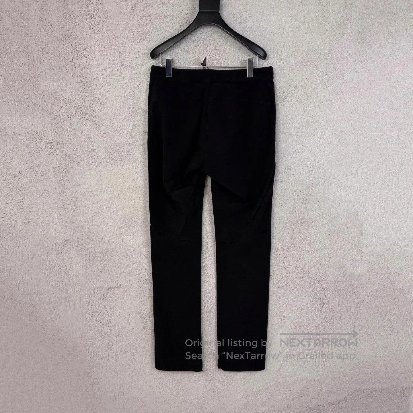 Arc'teryx Black Casual Pants with Zip Pockets Size 32. Size US 32 / EU 48 - 2 Thumbnail