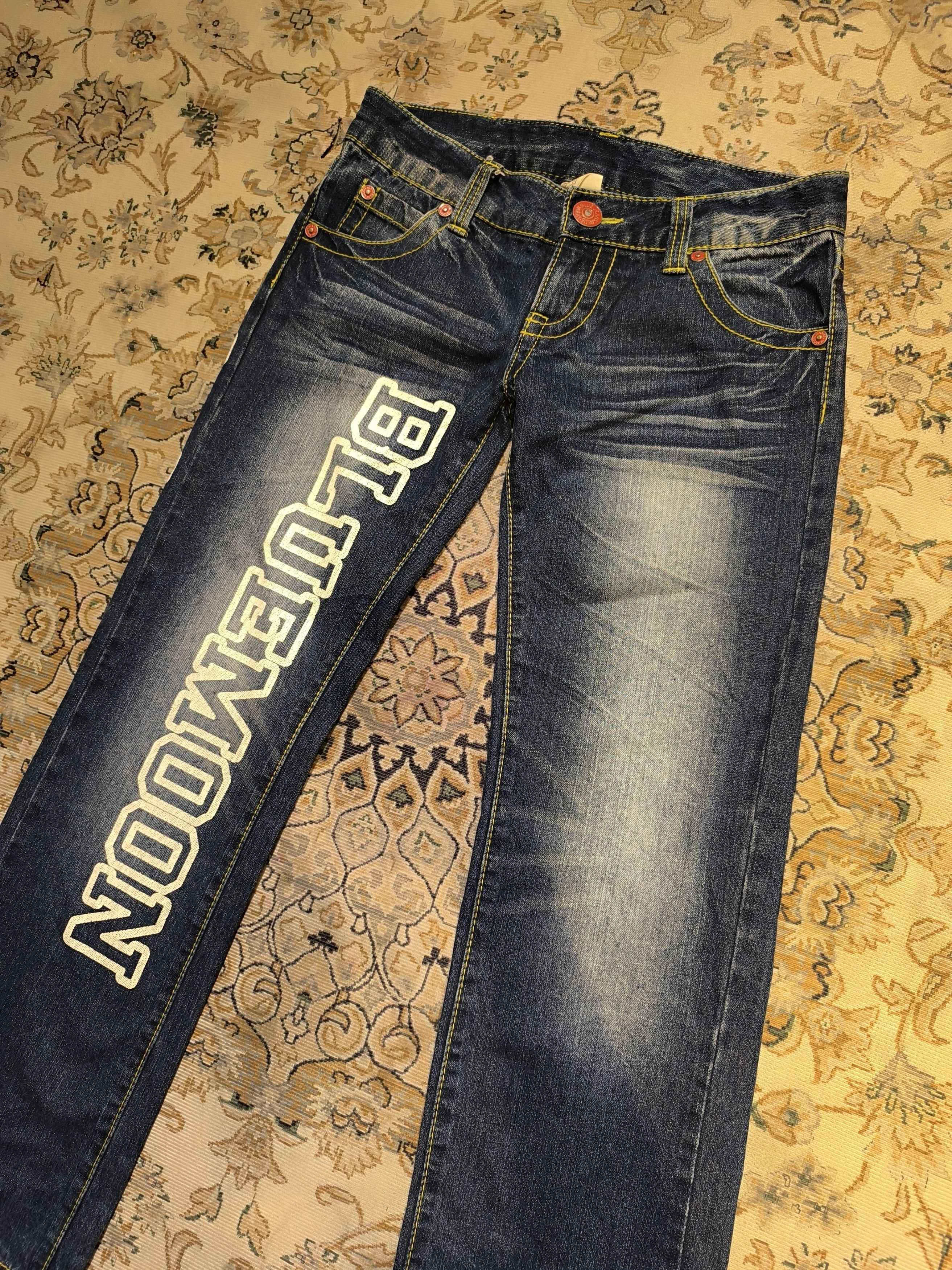 Japanese Brand BLUEMOONBLUE BIG SPELL OUT JEANS Size US 33 - 2 Thumbnail