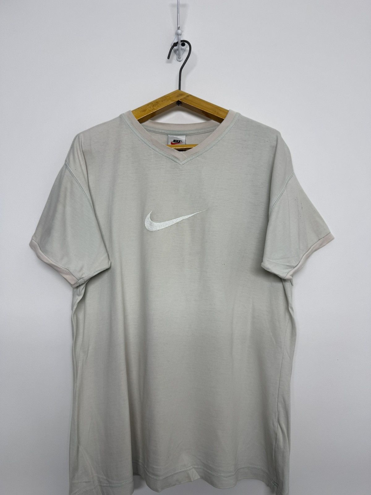 Nike Vintage Y2k Nike Big Logo Swoosh T-Shirt Size US XS / EU 42 / 0 - 4 Thumbnail