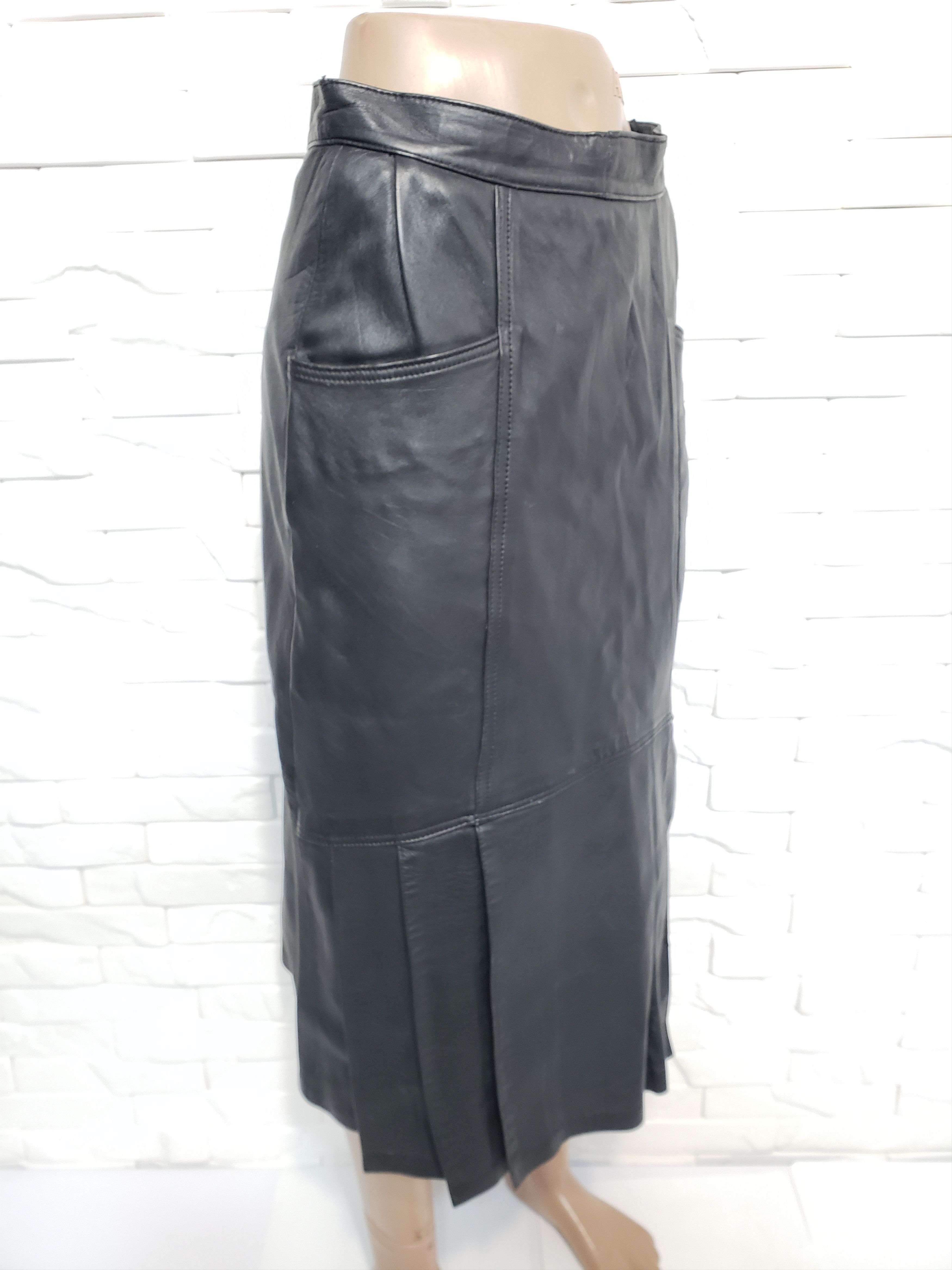 Genuine Leather Black leather skirt. Size 27" / US 4 / IT 40 - 3 Thumbnail