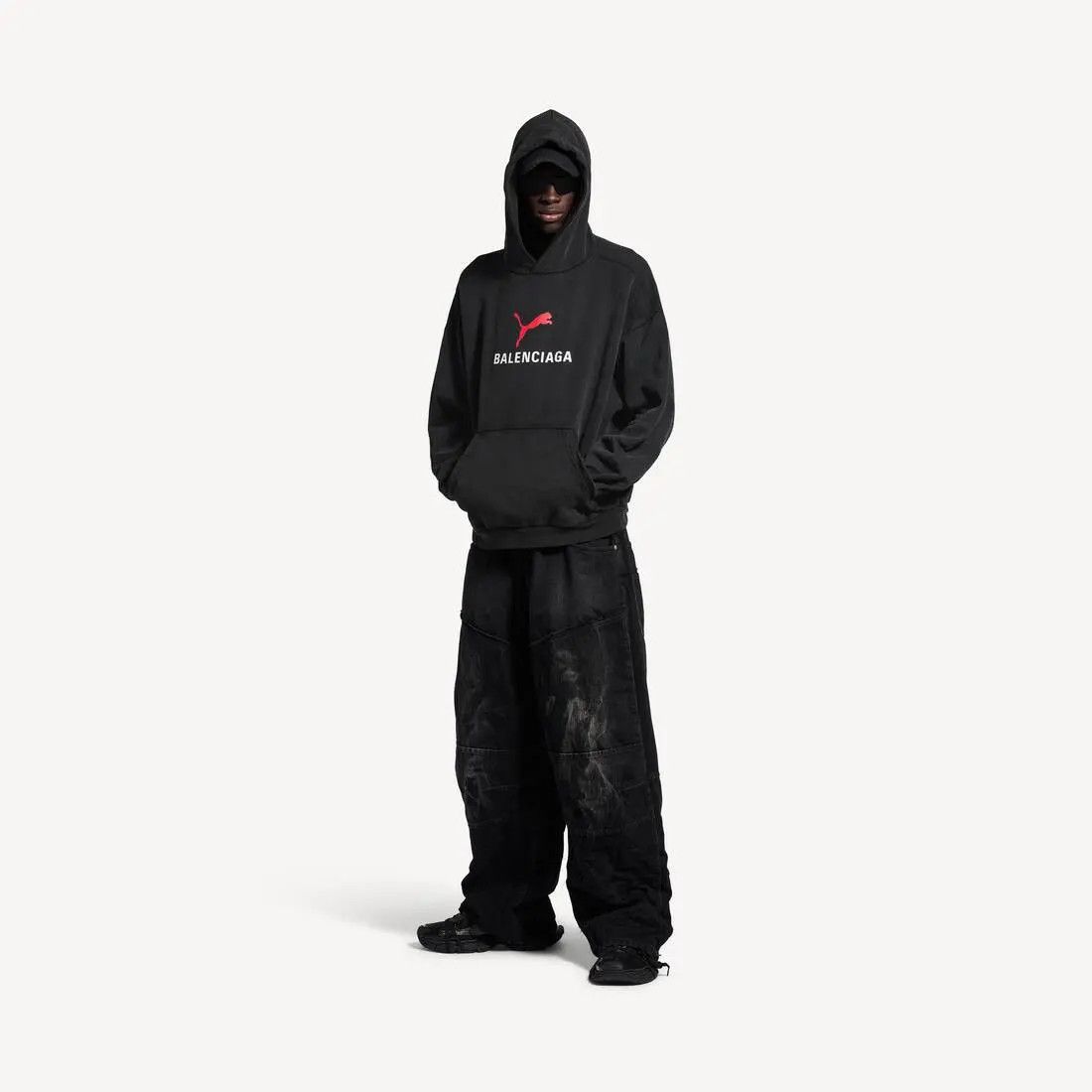 Balenciaga × Puma o1bcso1str0426 Hoodie Medium Fit in Black Size US XXL / EU 58 / 5 - 2 Thumbnail