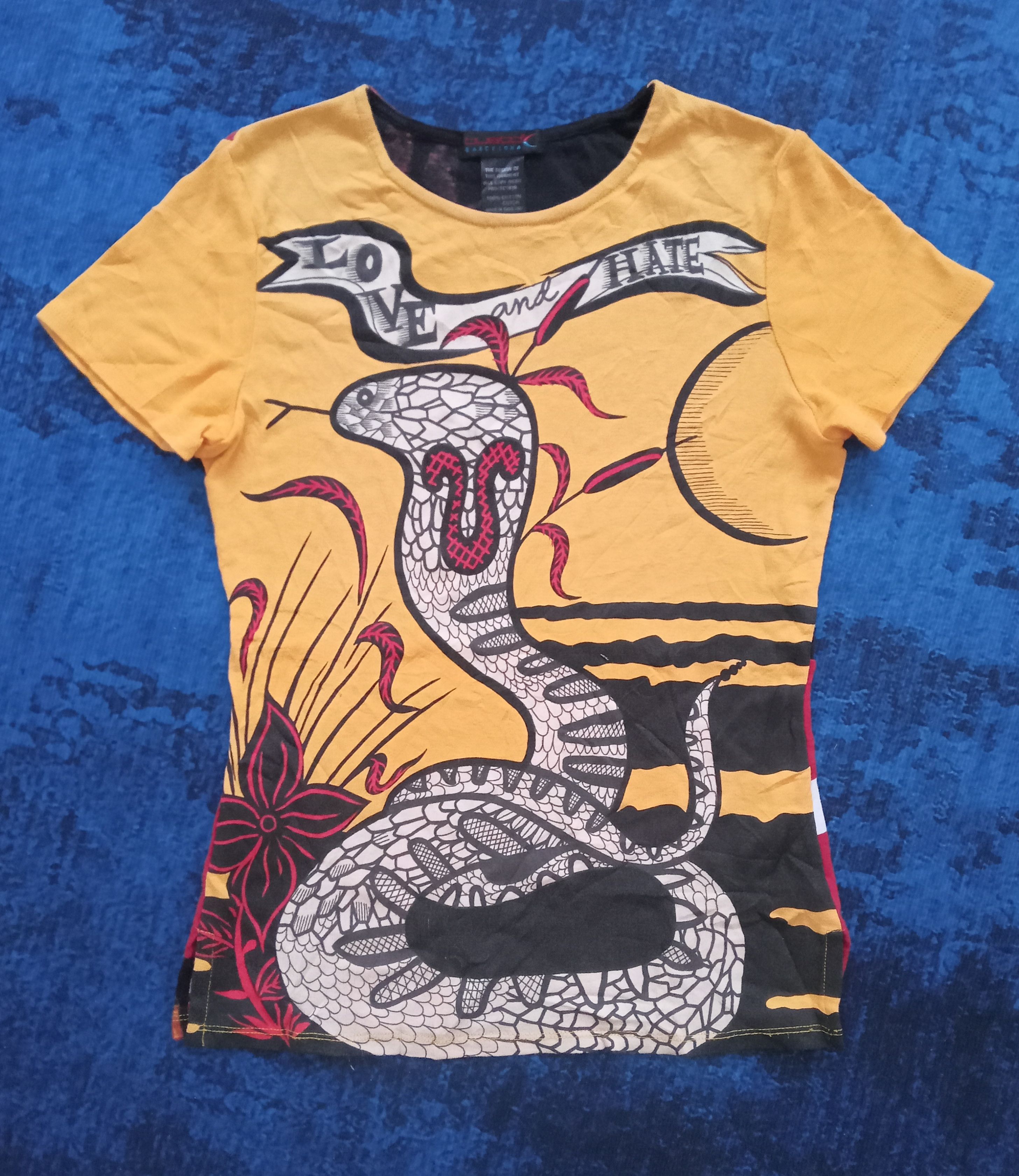 Custo Barcelona Custo Barcelona Snake Design T Shirt Size XS / US 0-2 / IT 36-38 - 1 Thumbnail