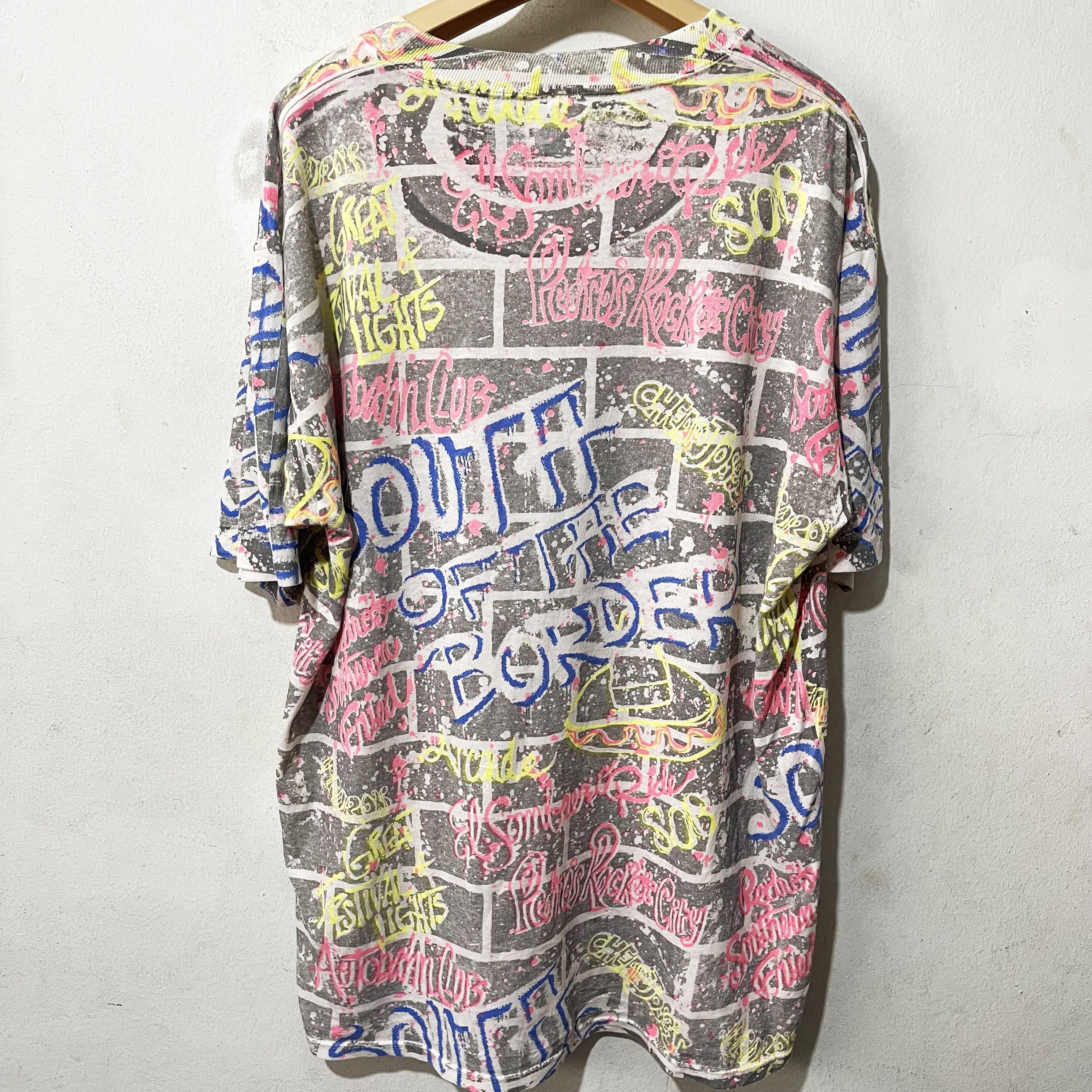 Arts & Science × Vintage Vintage 90s South Of The Border Graffiti Shirt Size US XL / EU 56 / 4 - 2 Thumbnail