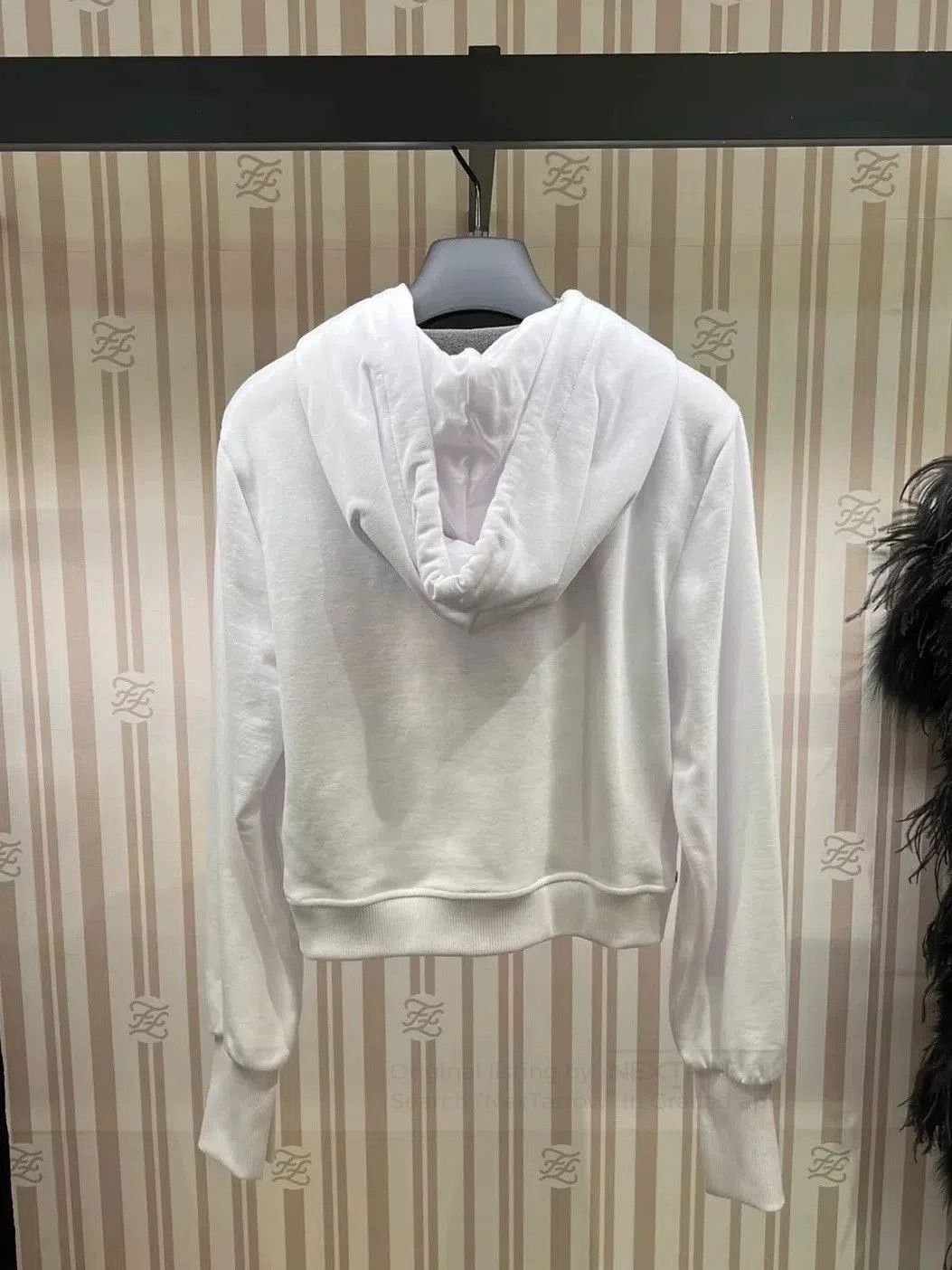 Fendi Fendi Classic Logo White Hoodie. Size S / US 4 / IT 40 - 2 Thumbnail
