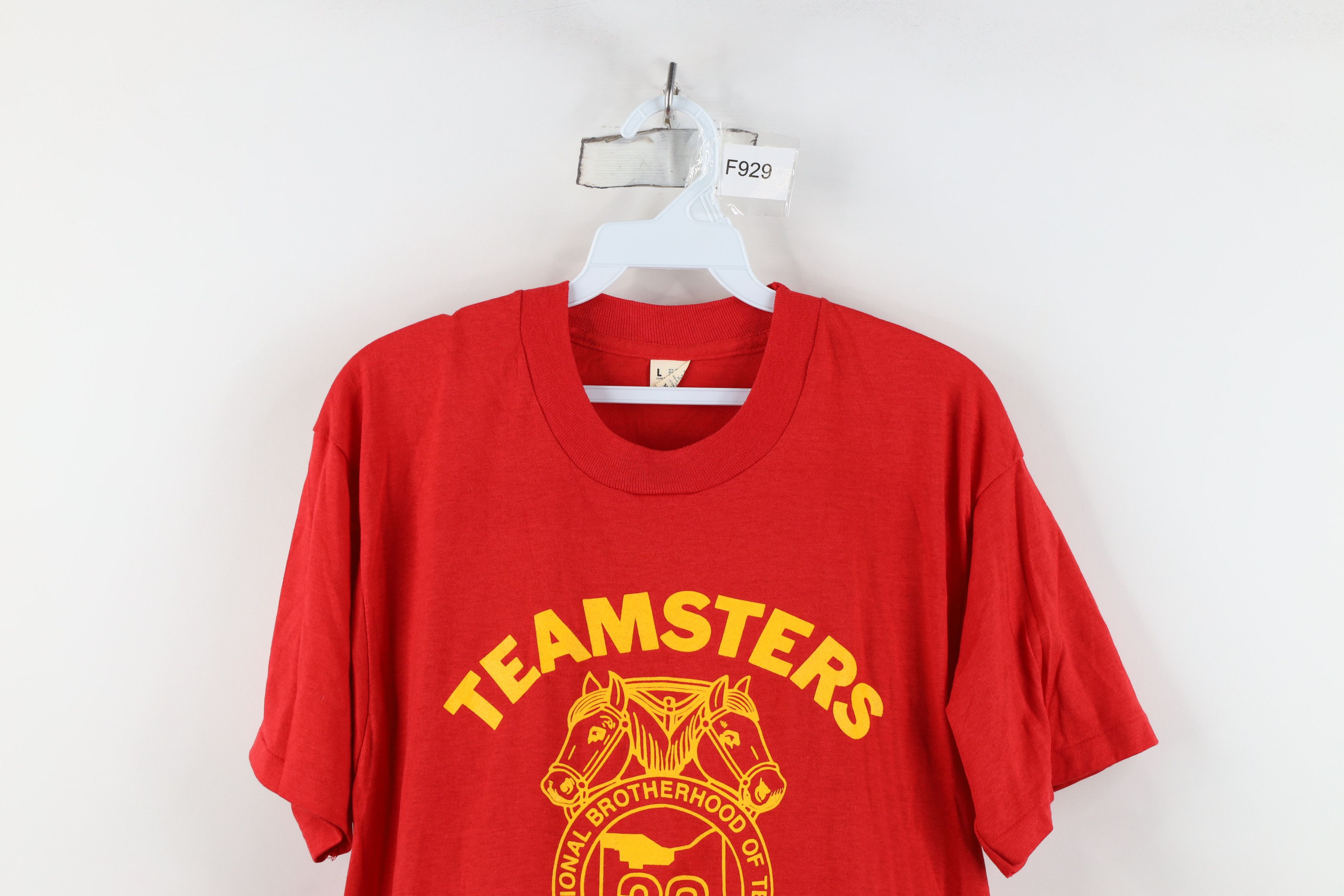 Vintage Vintage 80s Union Local 20 Short Sleeve T-Shirt Red USA Size US L / EU 52-54 / 3 - 2 Thumbnail