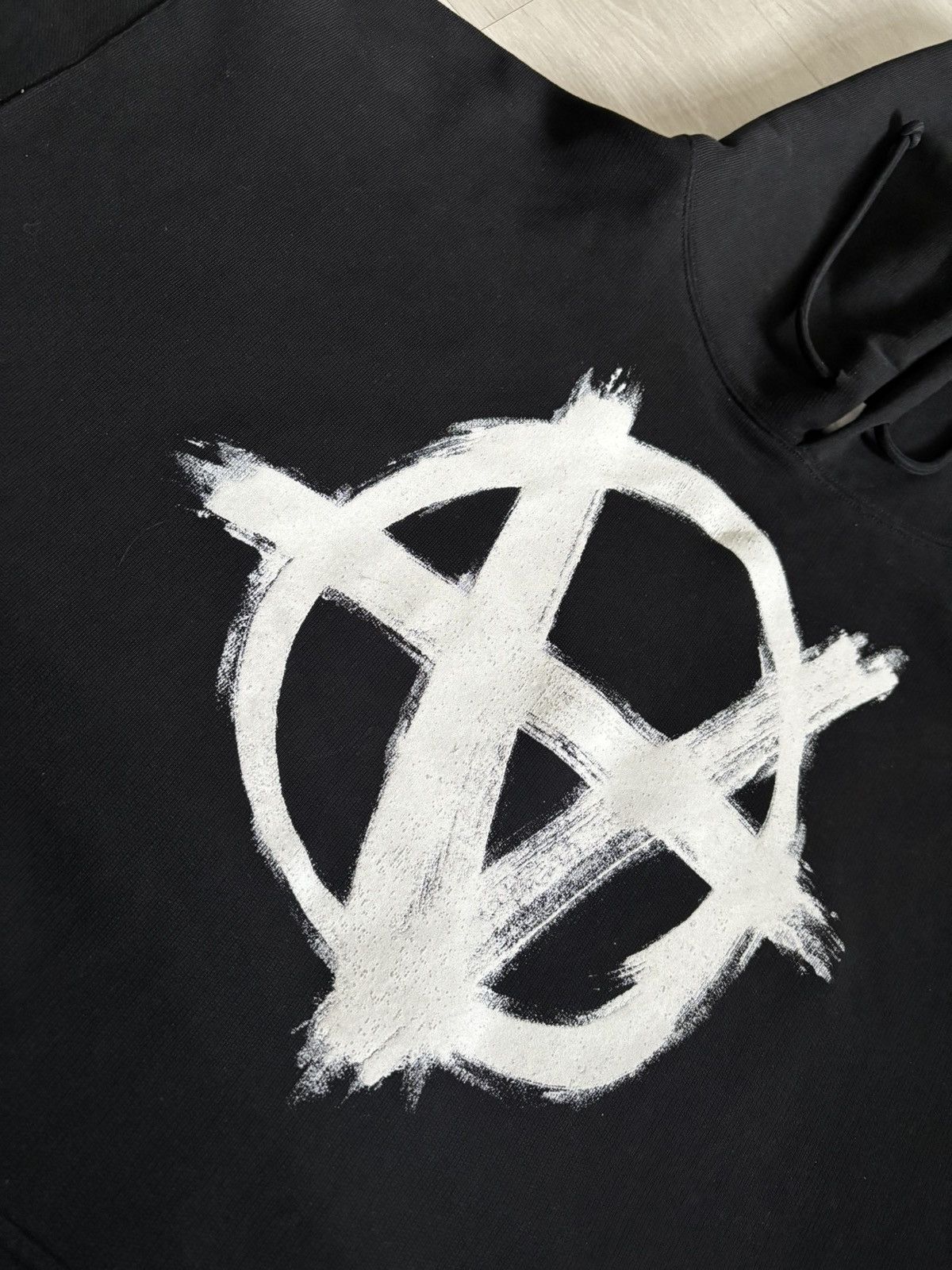 Vetements vetements double anarchy hoodie Size US XL / EU 56 / 4 - 3 Thumbnail