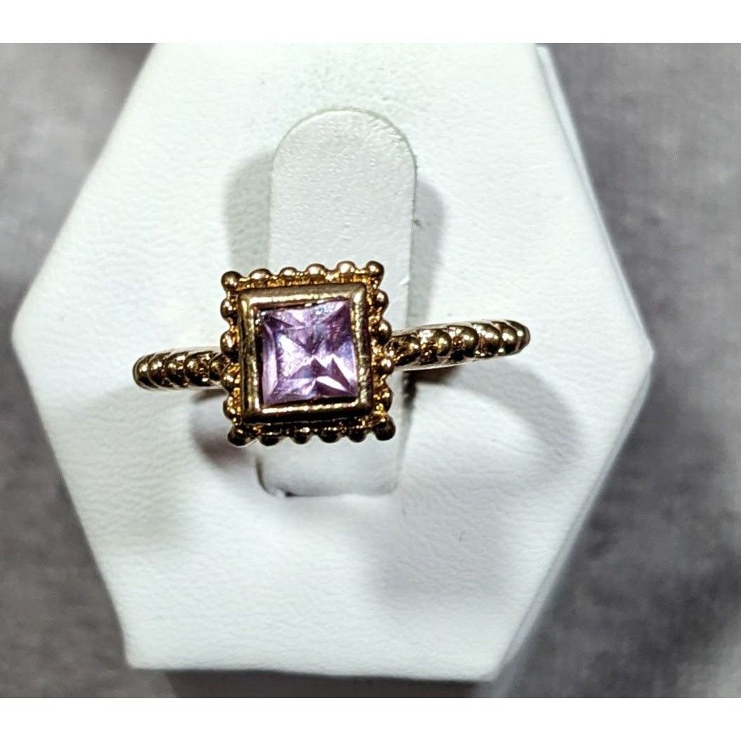 Other Whimsical Elegant Square Purple Gemmed Gold Tone Ring Size 8 Size ONE SIZE - 5 Thumbnail