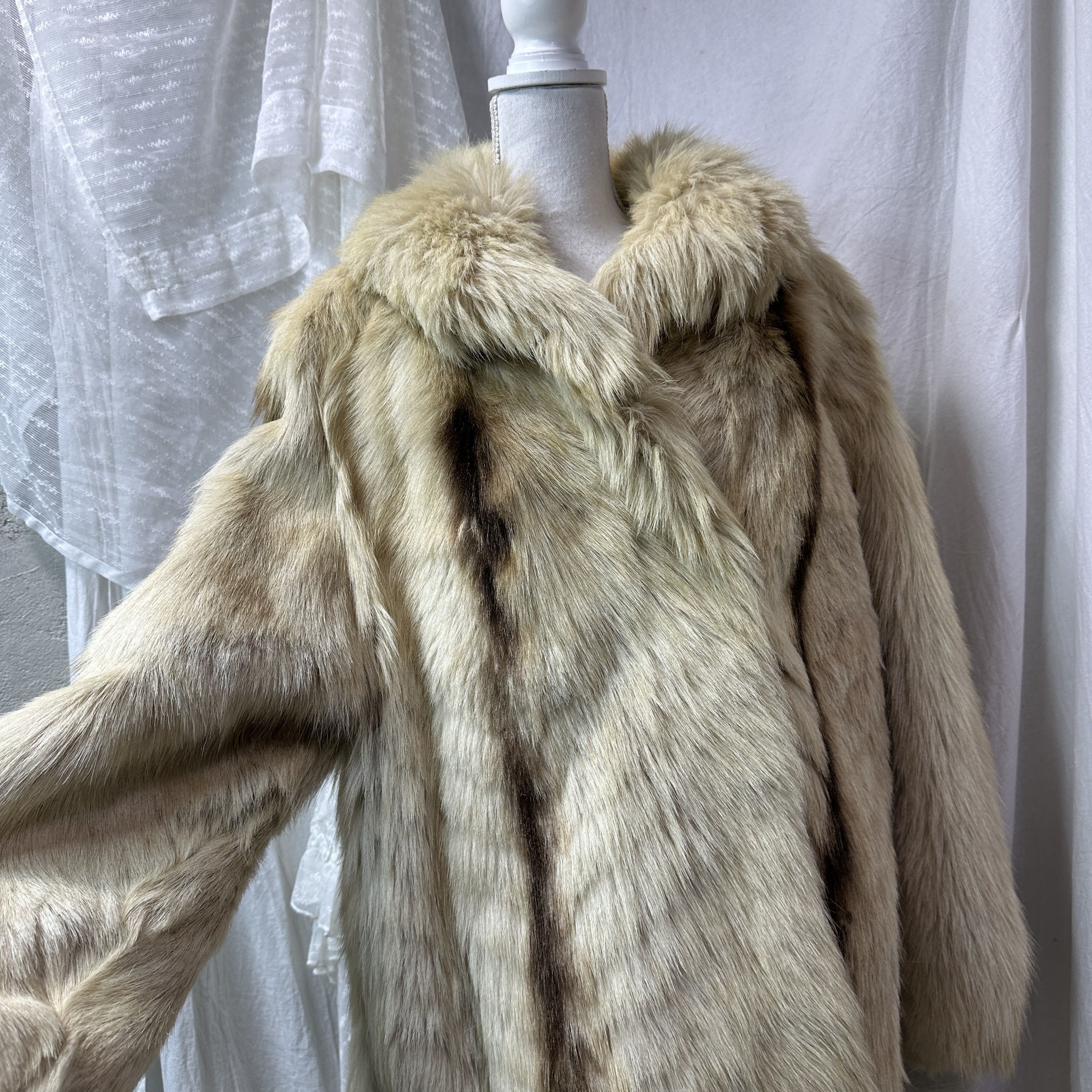 Vintage Vintage Old Money Classy Real Fur Coat 90s Size L / US 10 / IT 46 - 10 Thumbnail