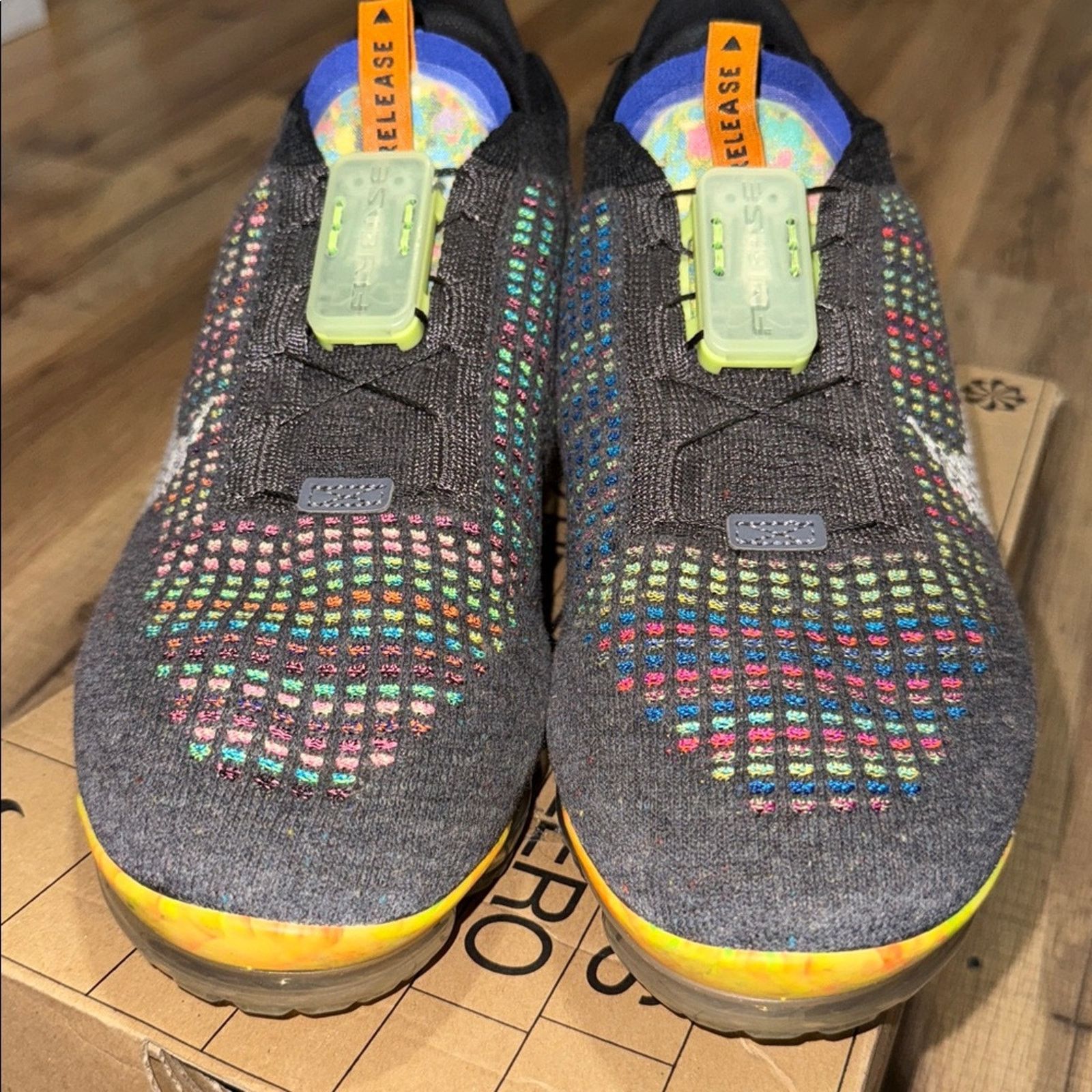 Nike Nike Air Vapormax 2020 Flyknit Iron Grey Multi Color Size US 9.5 / EU 42-43 - 5 Thumbnail