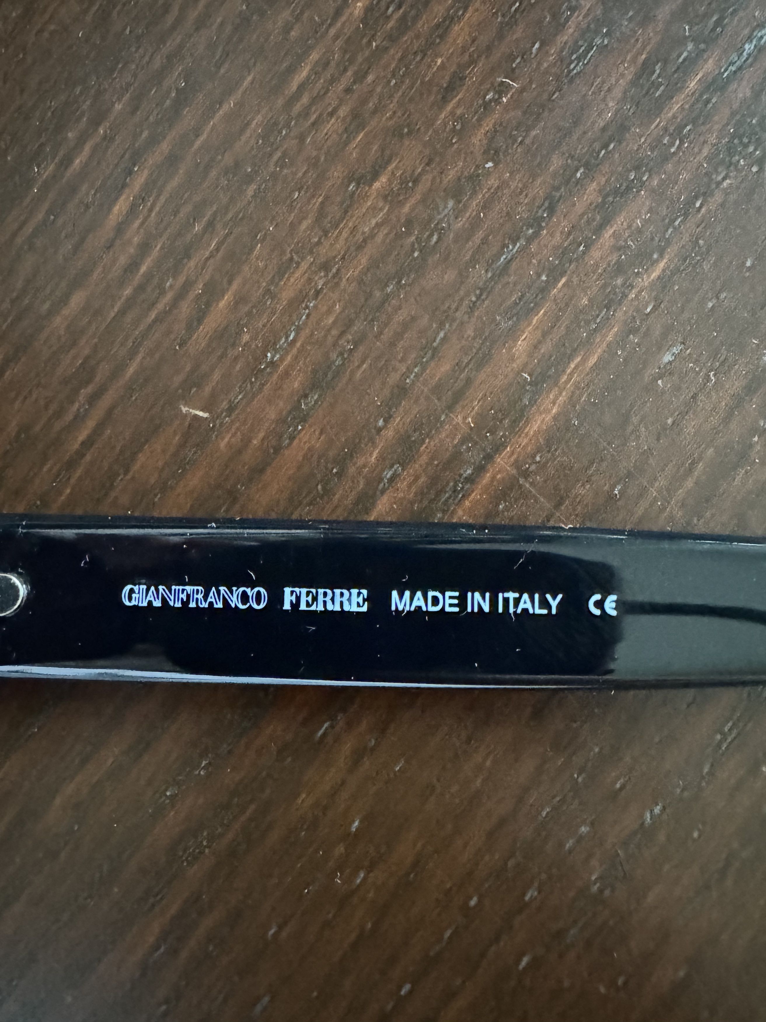 Gianfranco Ferre Gianfranco Ferre 90's Black & Gold Oval Plastic Sunglasses Size ONE SIZE - 5 Thumbnail