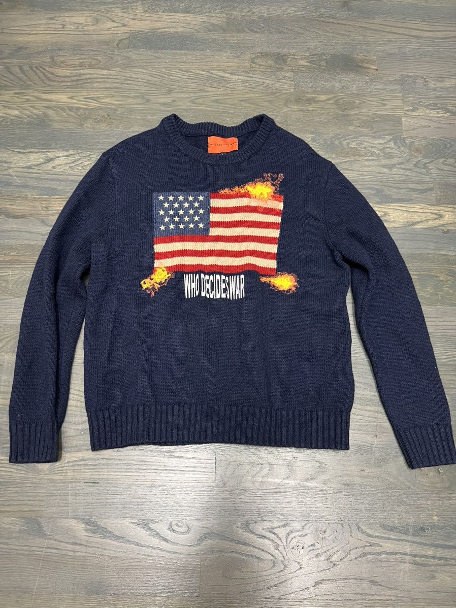 Who Decides War Who decides war burning flag sweatshirt Size US XL / EU 56 / 4 - 1 Thumbnail