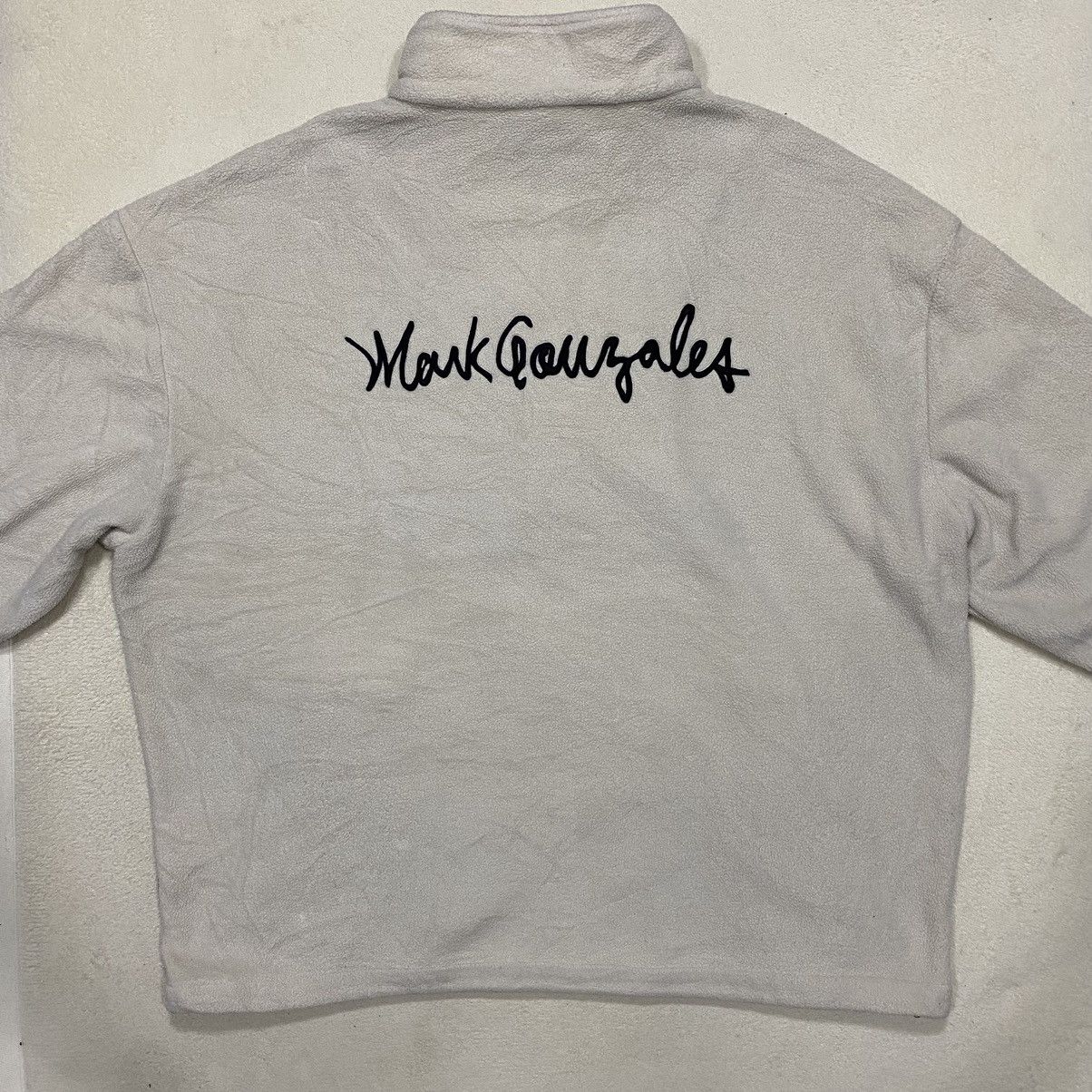 Japanese Brand MARK GONZALES Spellout Fleece Half Zipper Sweatshirt Size US XL / EU 56 / 4 - 7 Thumbnail