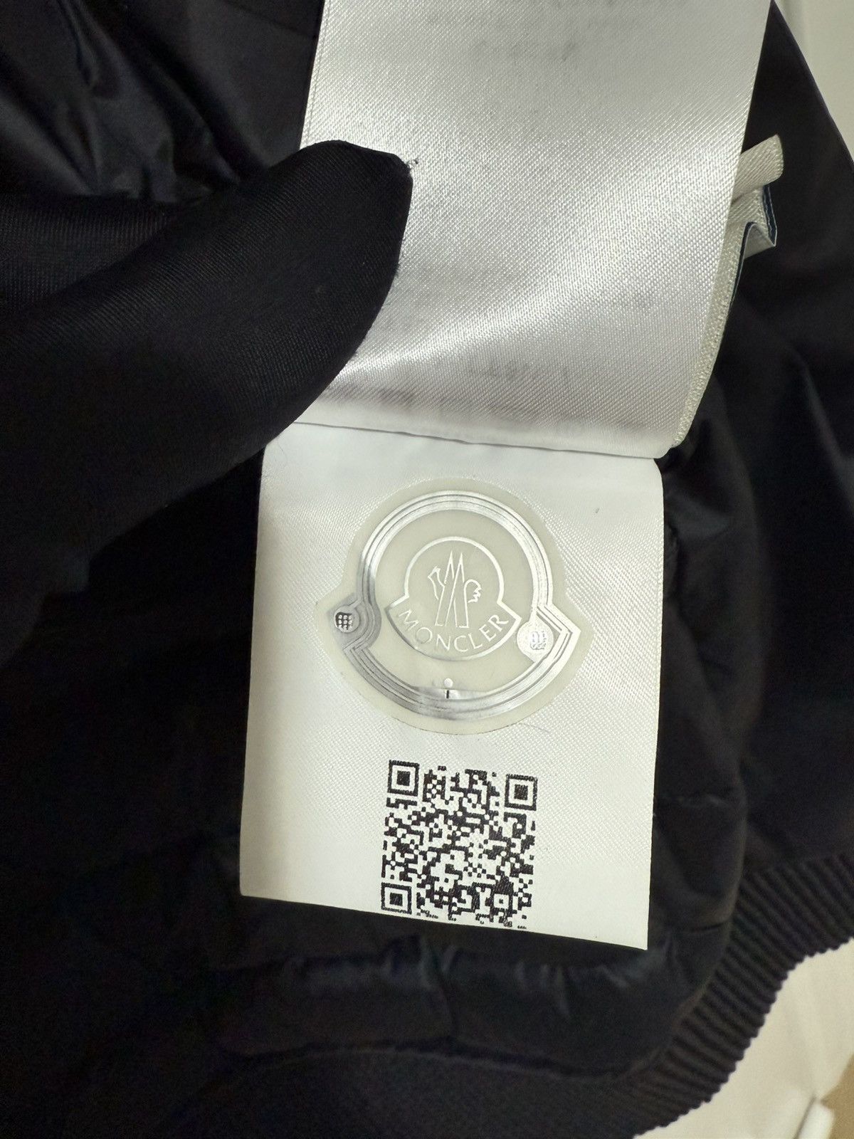 Moncler NEW Moncler Abricot down jacket size 0 Size XS / US 0-2 / IT 36-38 - 23 Thumbnail