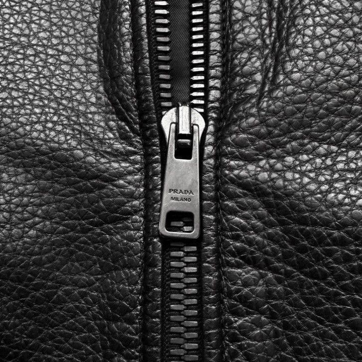 Prada 🧿kulit bison grain leather bomber jacket in black Size US XL / EU 56 / 4 - 3 Thumbnail