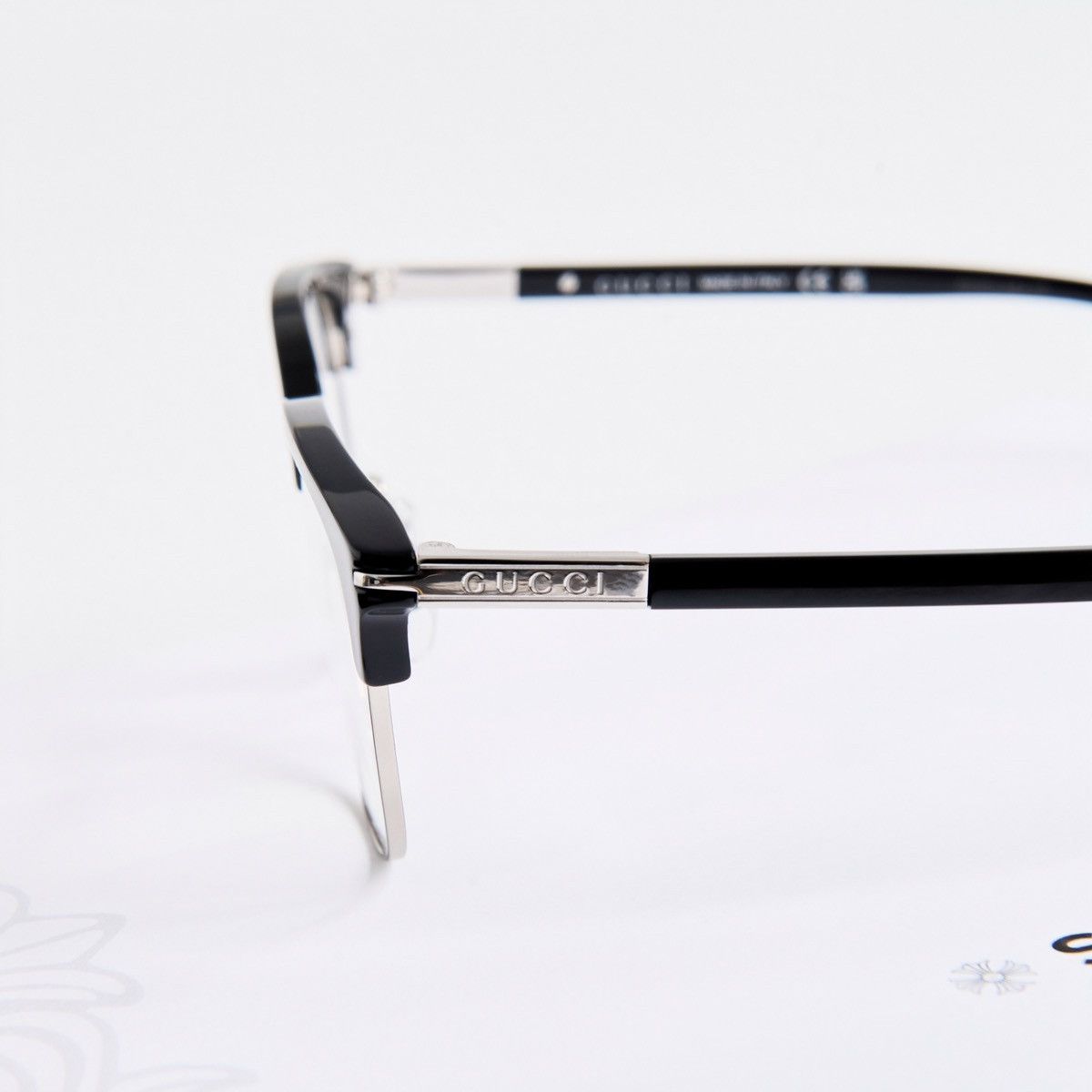 Gucci GUCCI GG1901OA 002 GLASSES Size ONE SIZE - 4 Thumbnail