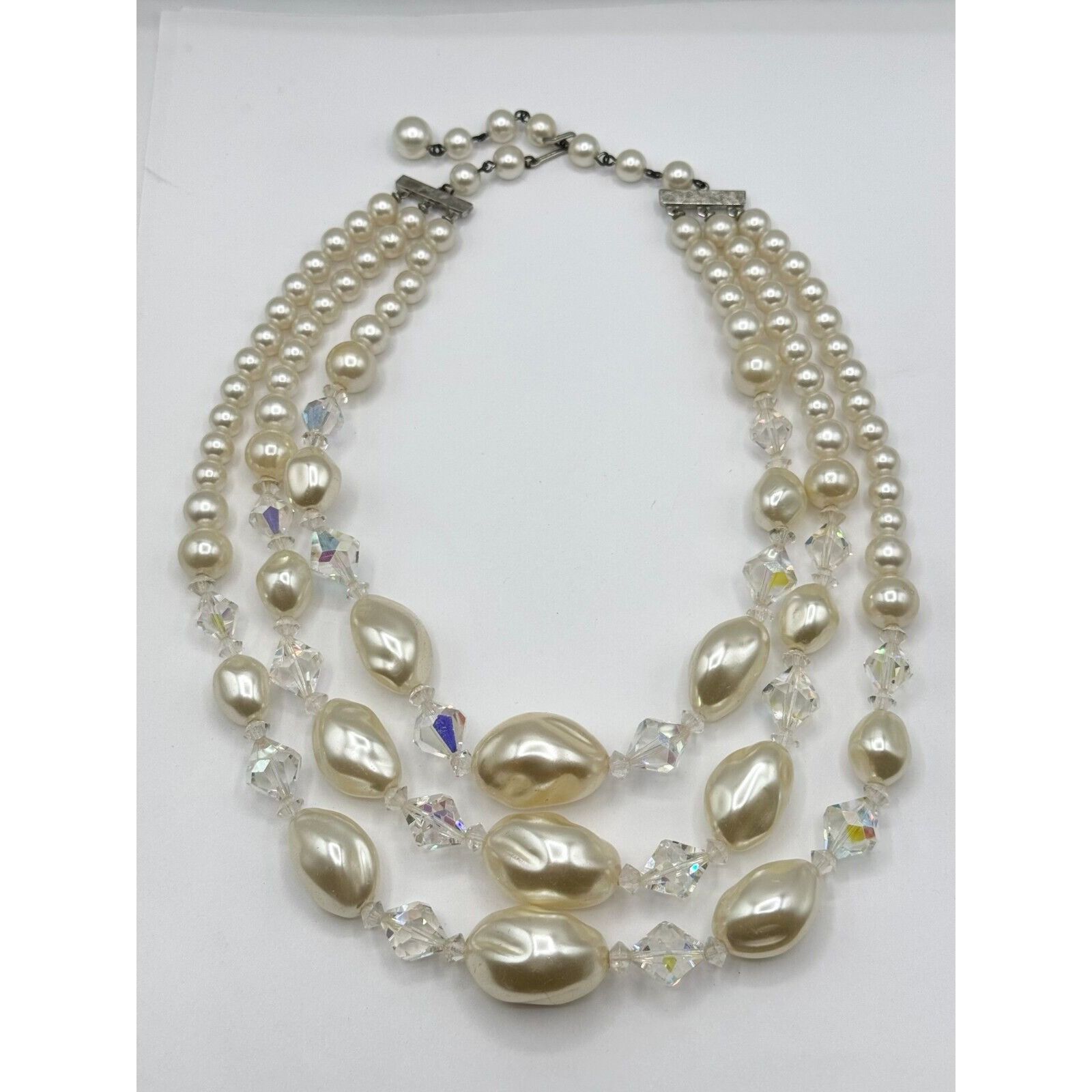 Vintage Vintage three strand crystal pearl beaded necklace Size ONE SIZE - 6 Thumbnail