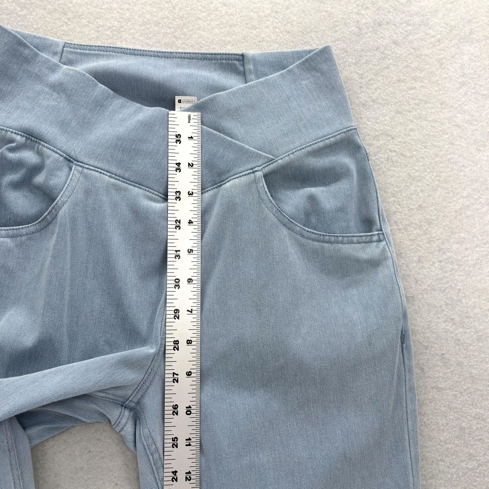 Vintage Halara Jeans Jegging Womens M Blue Light Wash High Rise Stretch Denim Pants Pockets 25in Inseam Slim Cotton Polyester Spandex 28in Waist Womens Jeans Size 32" / US 10 / IT 46 - 5 Thumbnail