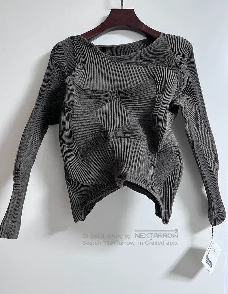 Issey Miyake Issey Miyake Bubble Crew Neck Pullover Top Size S / US 4 / IT 40 - 2 Thumbnail