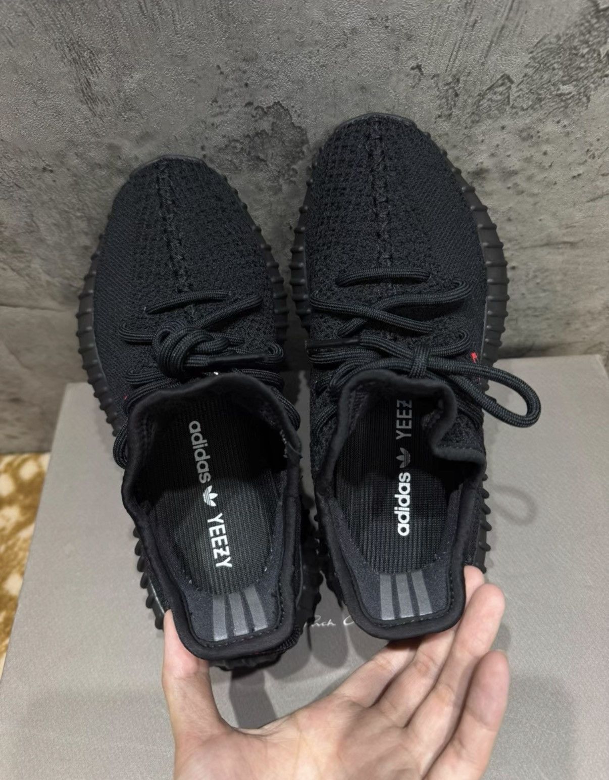 Adidas Adidas Yeezy 350 Bred, 2020 Version K37 Size US 7 / IT 37 - 5 Thumbnail