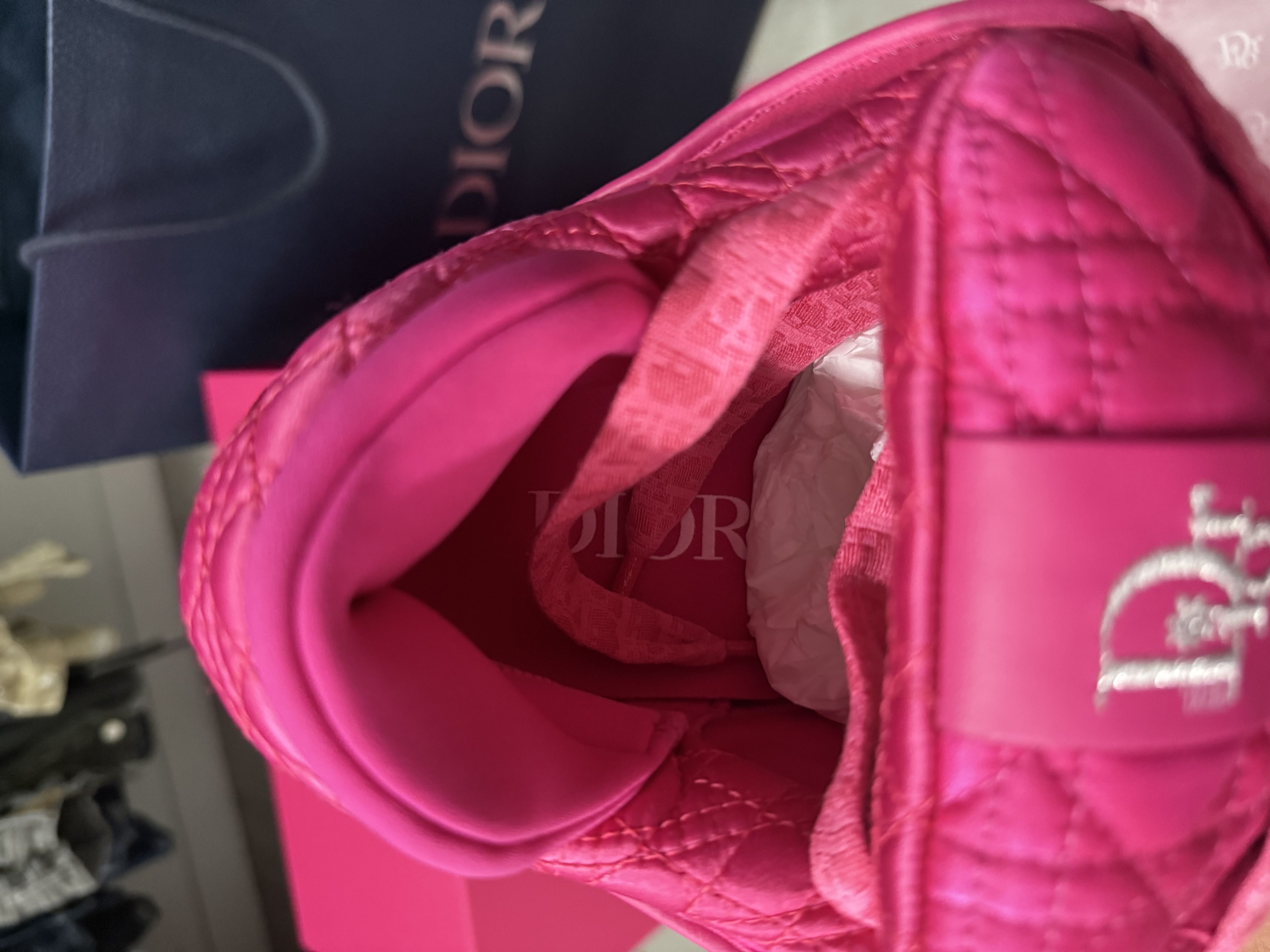 Dior × ERL Dior B9S Skater ERL Fuchsia Kumo Cannage Satin Size US 9 / EU 42 - 12 Thumbnail