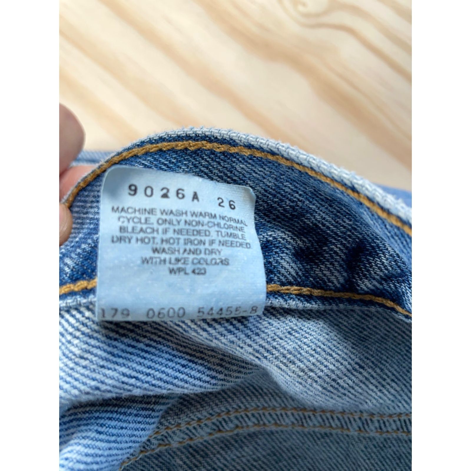 Levi's VINTAGE Levi's 550 Jeans Womens 16 MIS M (33/30) Relaxed Fit Taper Blue Denim Y2K Size 38" / US 16 / IT 52 - 4 Thumbnail