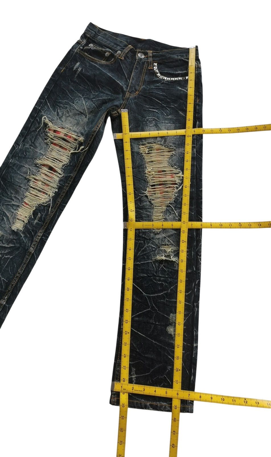 Japanese Brand Rare piece distressed studded jeans 28x30 Size US 28 / EU 44 - 9 Thumbnail