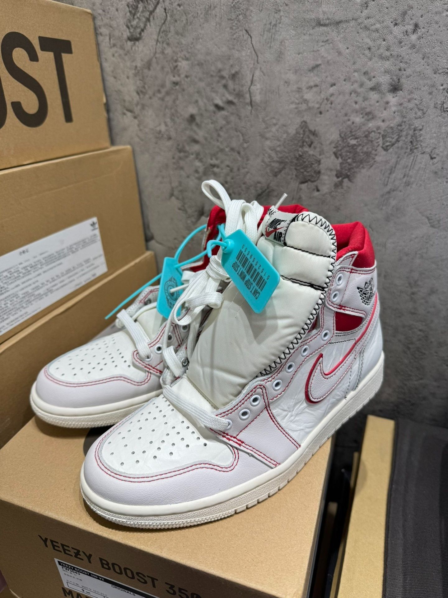 Nike Nike Red Lowtop Sneakers 41 Men Size US 8.5 / EU 41-42 - 1 Thumbnail