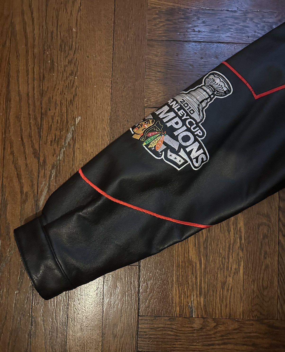 Jeff Hamilton LASTDROP Vtg Jeff Hamilton Chicago Blackhawks Leather Jacket Size US S / EU 44-46 / 1 - 10 Thumbnail