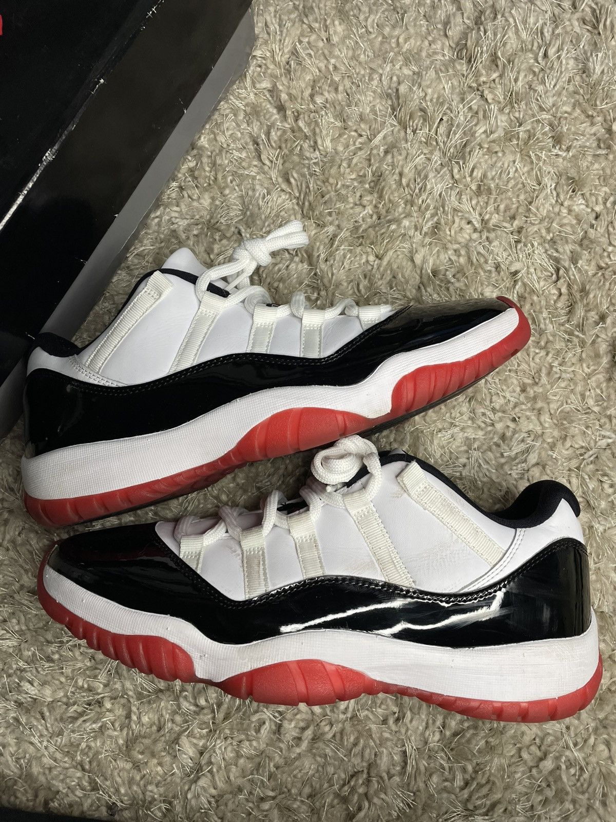 Jordan Brand Jordan 11 Low Bred Concord Size US 10.5 / EU 43-44 - 2 Thumbnail