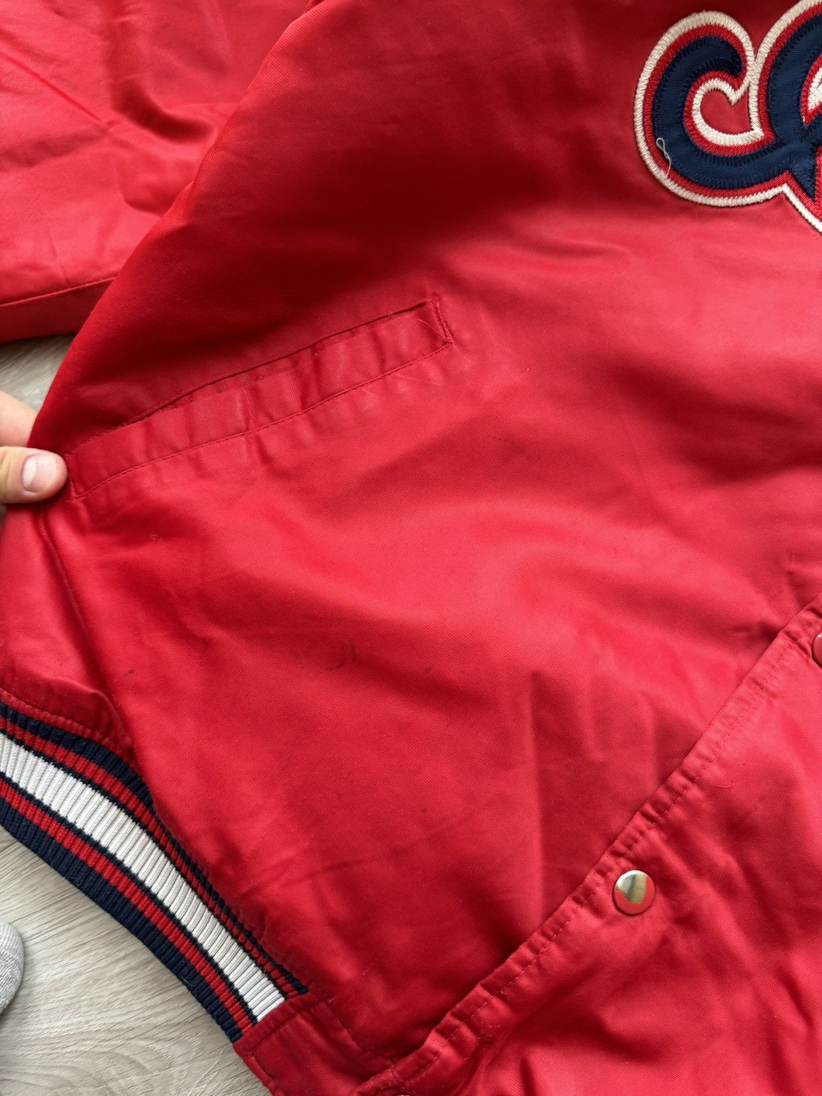 Starter × Vintage Vintage 90s Starter Cleveland Indians Satin Bomber Jacket Size US XXL / EU 58 / 5 - 5 Thumbnail