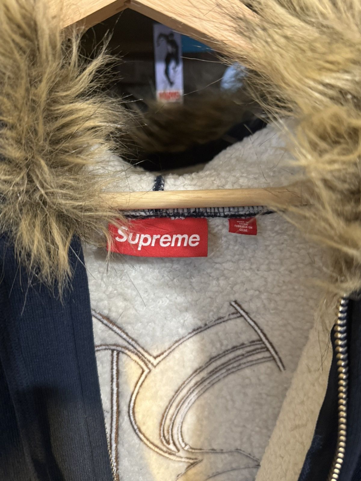 Supreme Supreme Navy Faux Fur Zip Up Hoodie Size US XXL / EU 58 / 5 - 3 Thumbnail