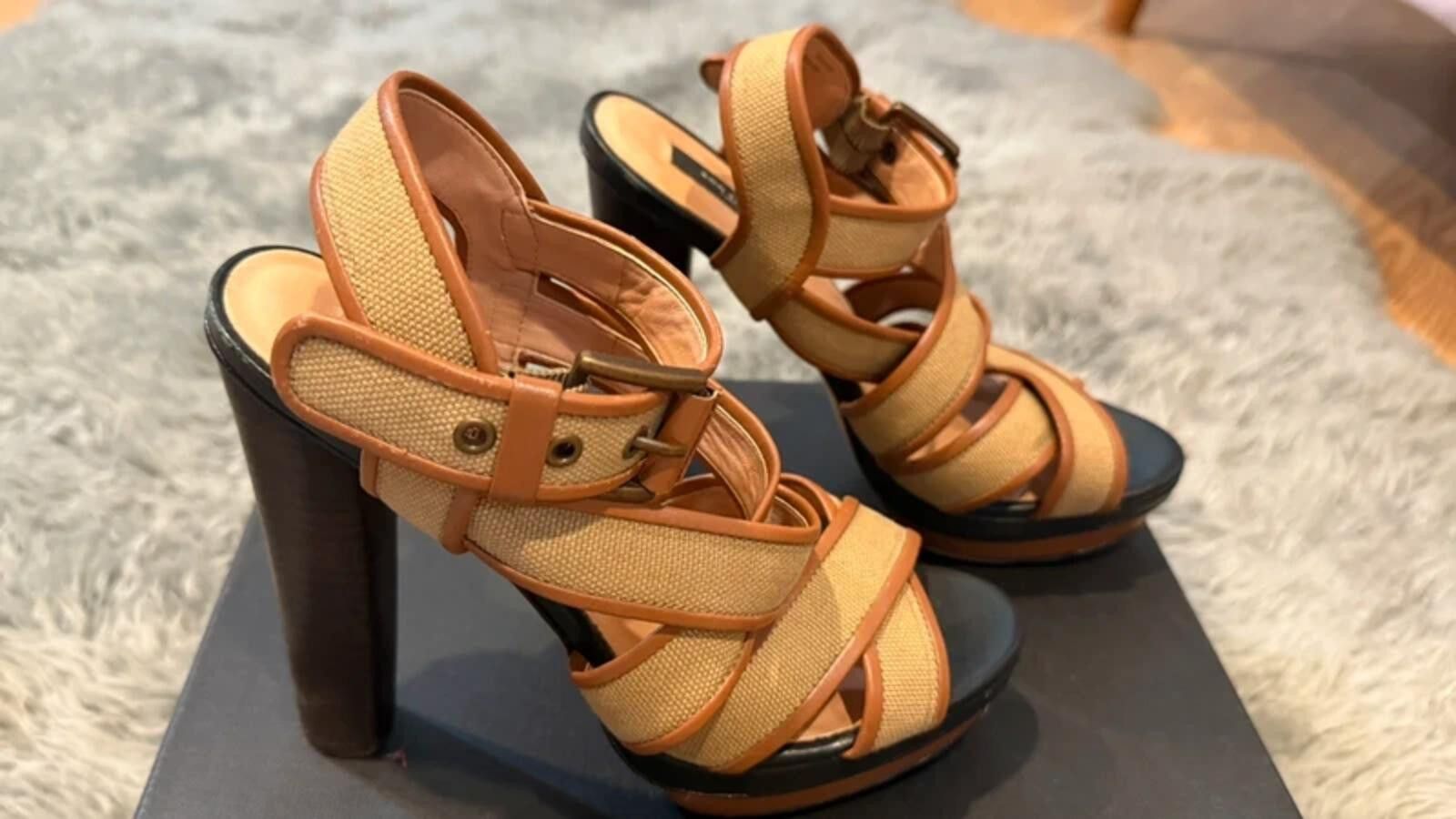 Banana Republic Summer platform heels with straps Size US 7 / IT 37 - 2 Thumbnail