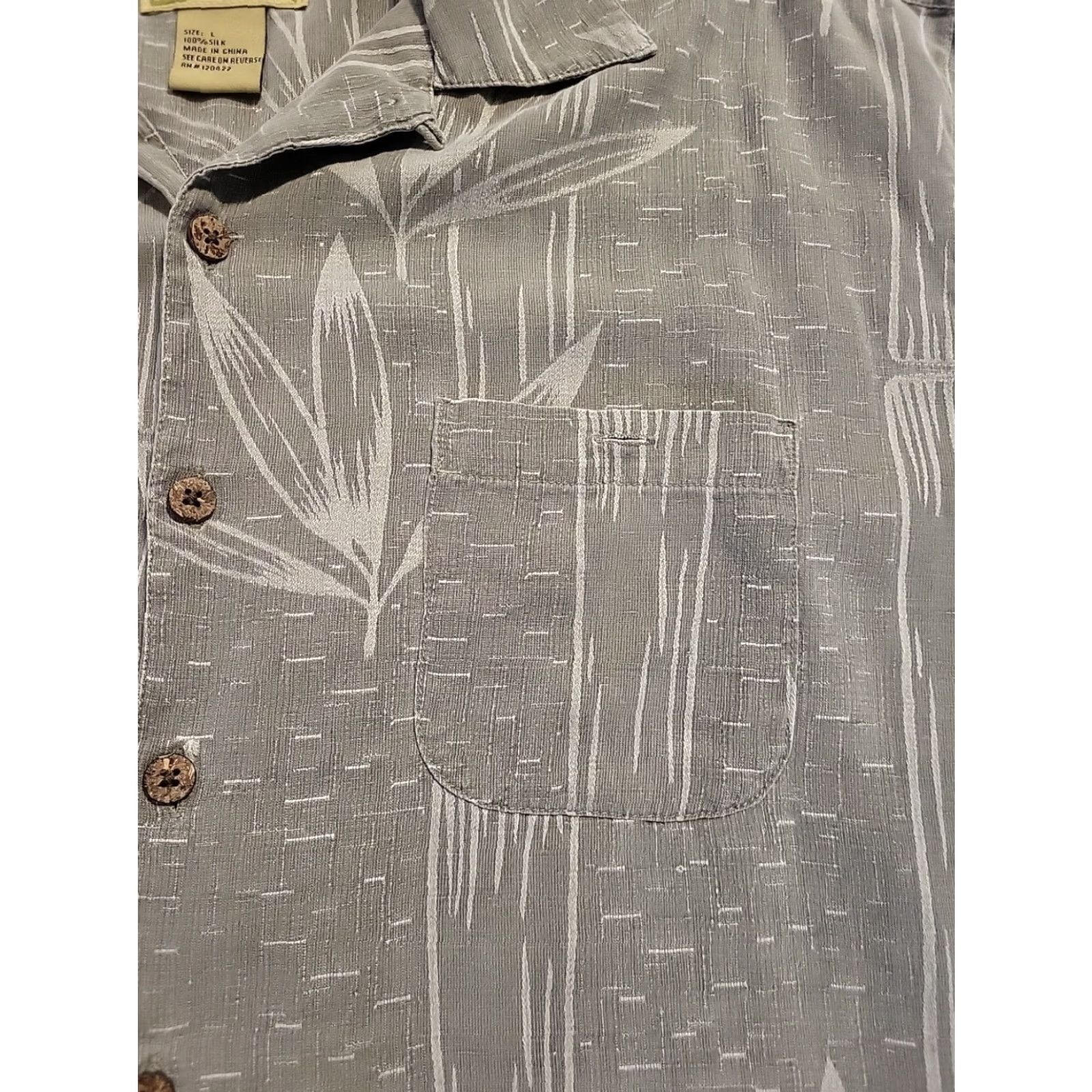 Vintage Joe Marlin Outfitters Hawaiian Shirt SS Gray 48" Chest L Silk Button-Up Casual Party/Cocktail Spring Summer Floral Mens Size US L / EU 52-54 / 3 - 4 Thumbnail