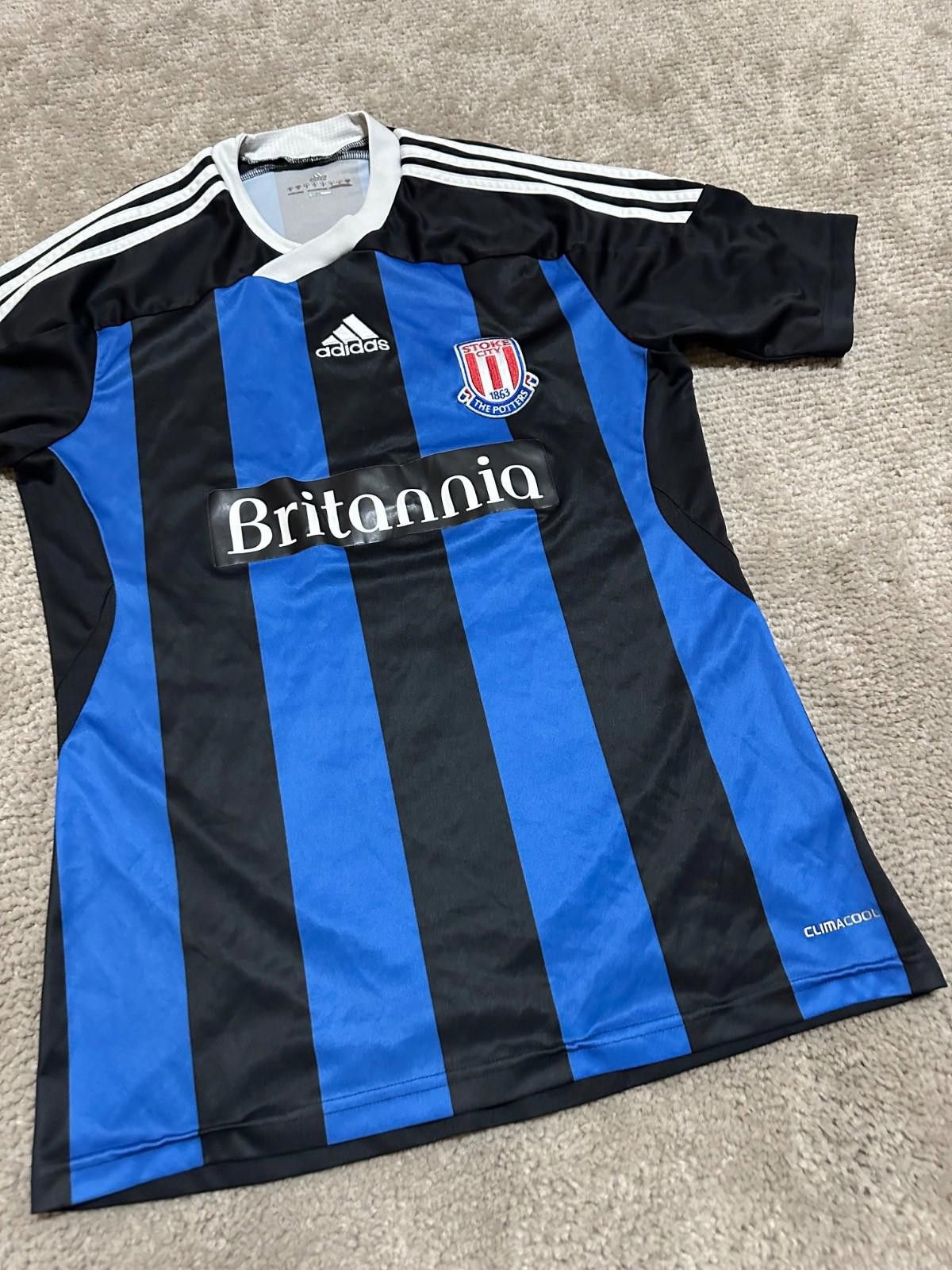 Adidas STOKE CITY 2011/2012 AWAY FOOTBALL SHIRT JERSEY ADIDAS SZ S Size US S / EU 44-46 / 1 - 2 Thumbnail