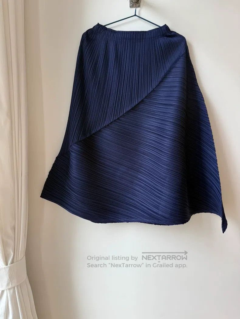 Issey Miyake Issey Miyake size:3 Blue Midi Skirt Size 31" - 2 Thumbnail