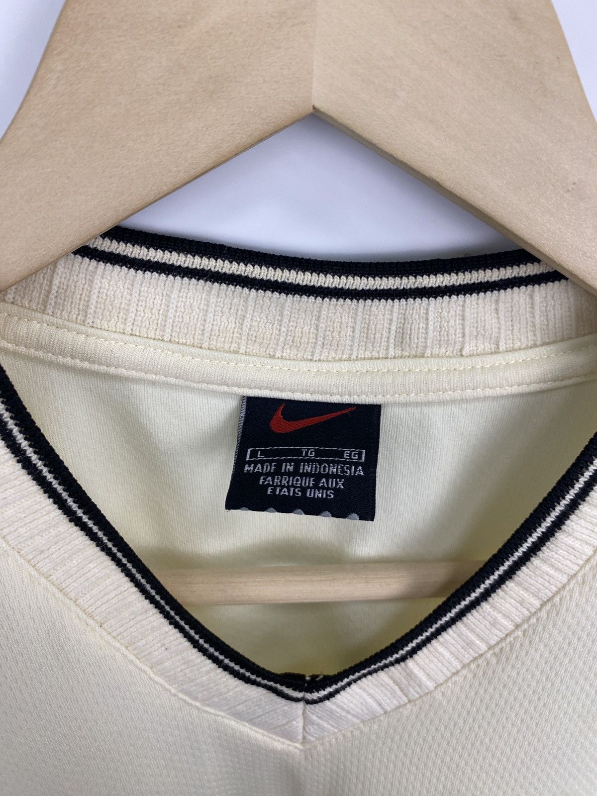 Nike 🇺🇸 Vintage 90s Nike T-Shirt Rare Retro Hype Y2K Size US L / EU 52-54 / 3 - 5 Thumbnail