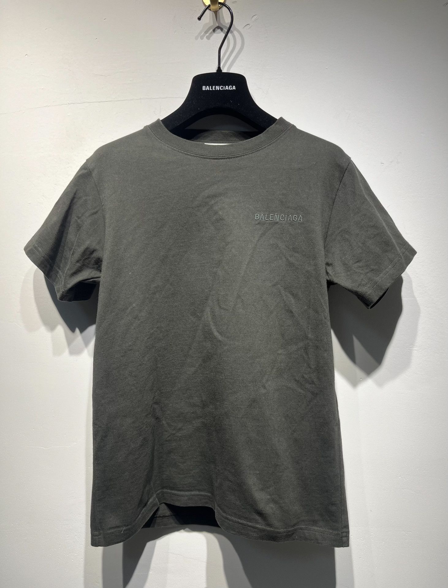Balenciaga Balenciaga Retro T-Shirt S Men Size US S / EU 44-46 / 1 - 1 Thumbnail
