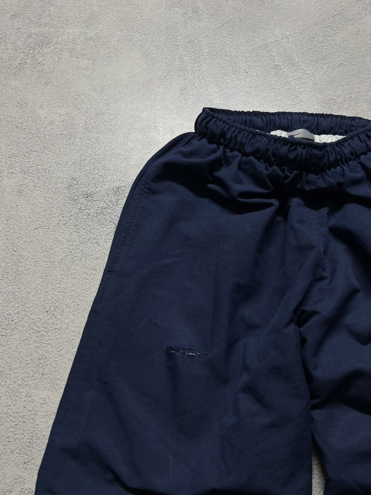 Vintage Vintage Y2K Nike Faded Nylon Mini Swoosh Drill Pants 00’s Size US 30 / EU 46 - 7 Thumbnail